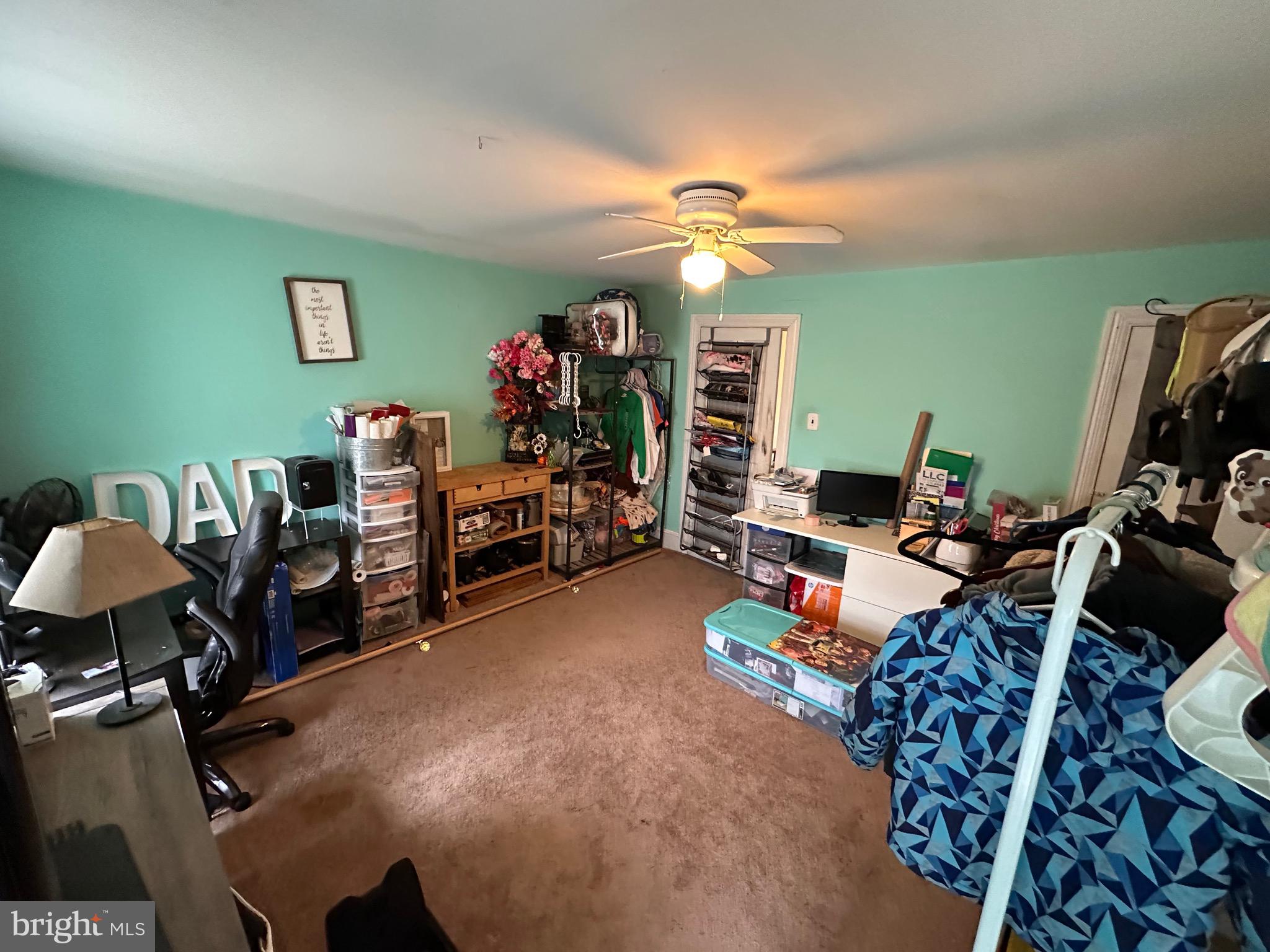 HOLMESBURG - Residential