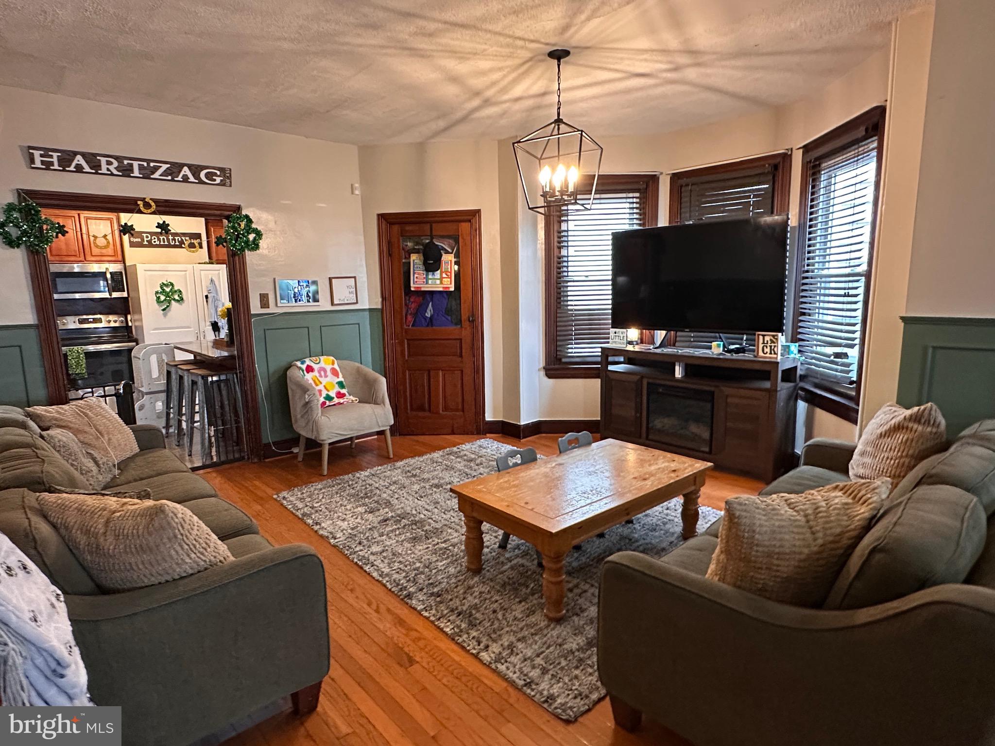 HOLMESBURG - Residential