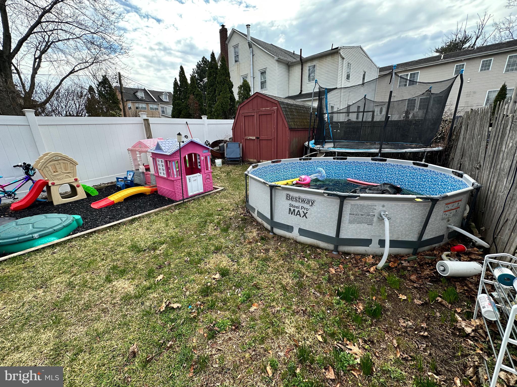 HOLMESBURG - Residential