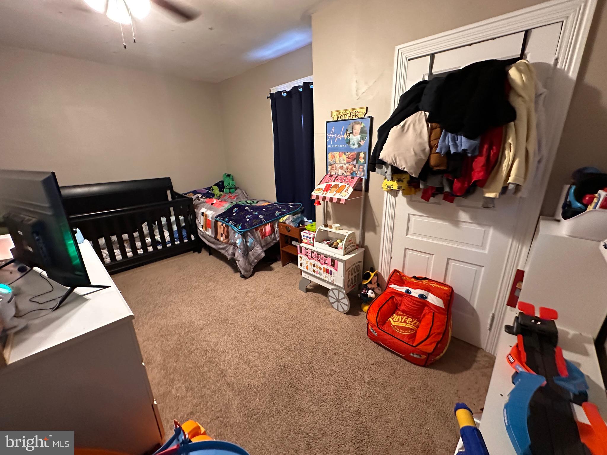 HOLMESBURG - Residential