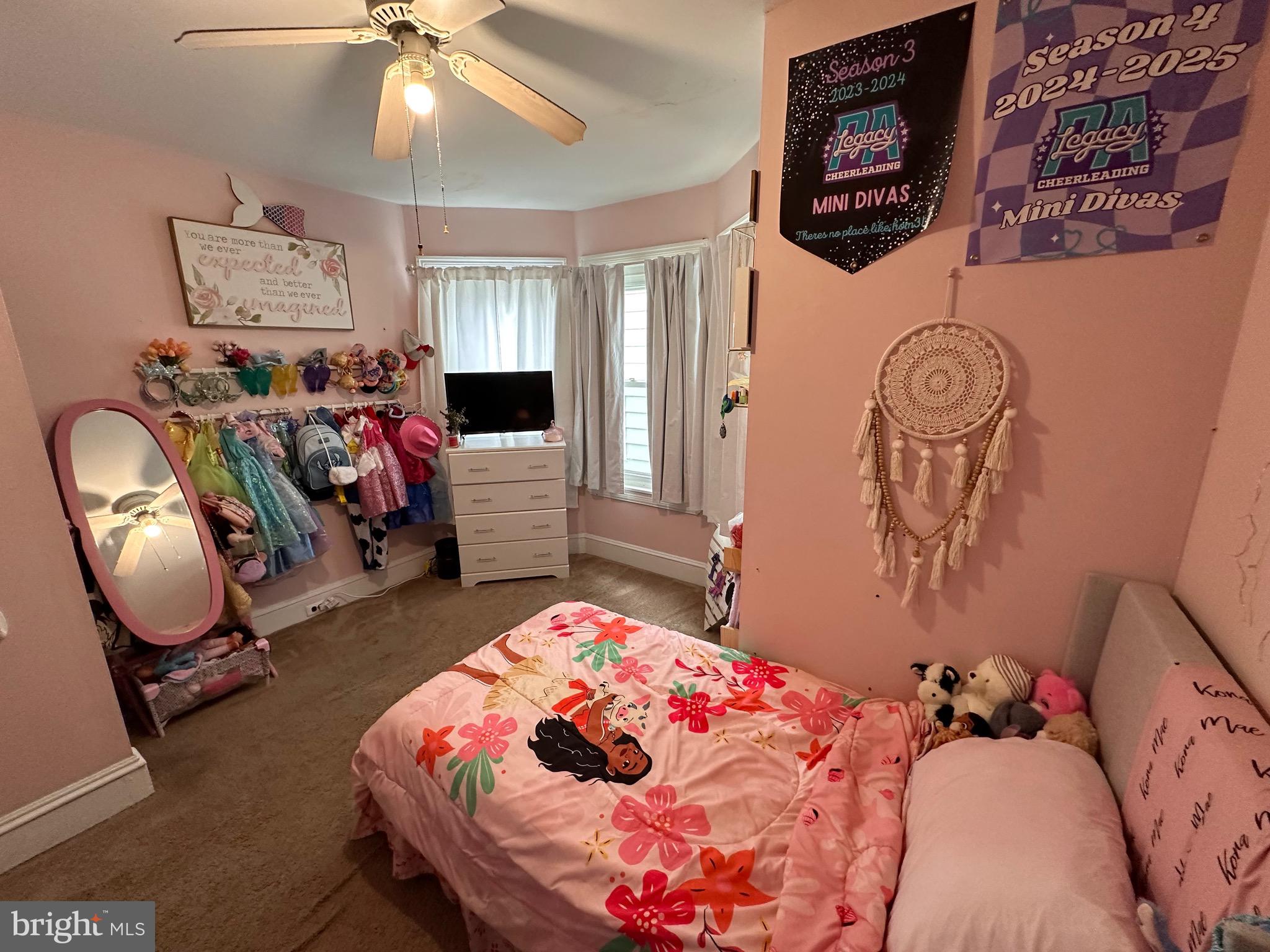 HOLMESBURG - Residential