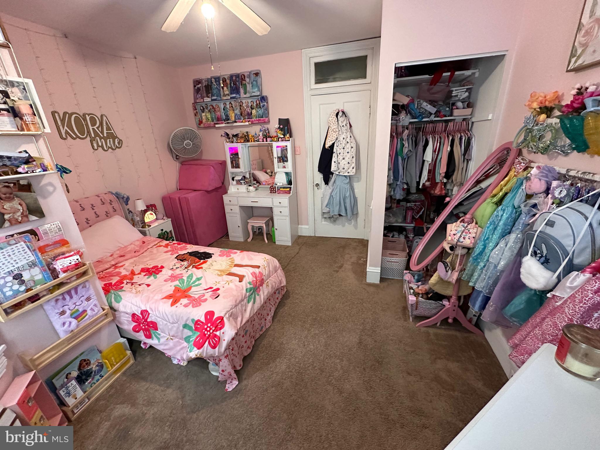 HOLMESBURG - Residential