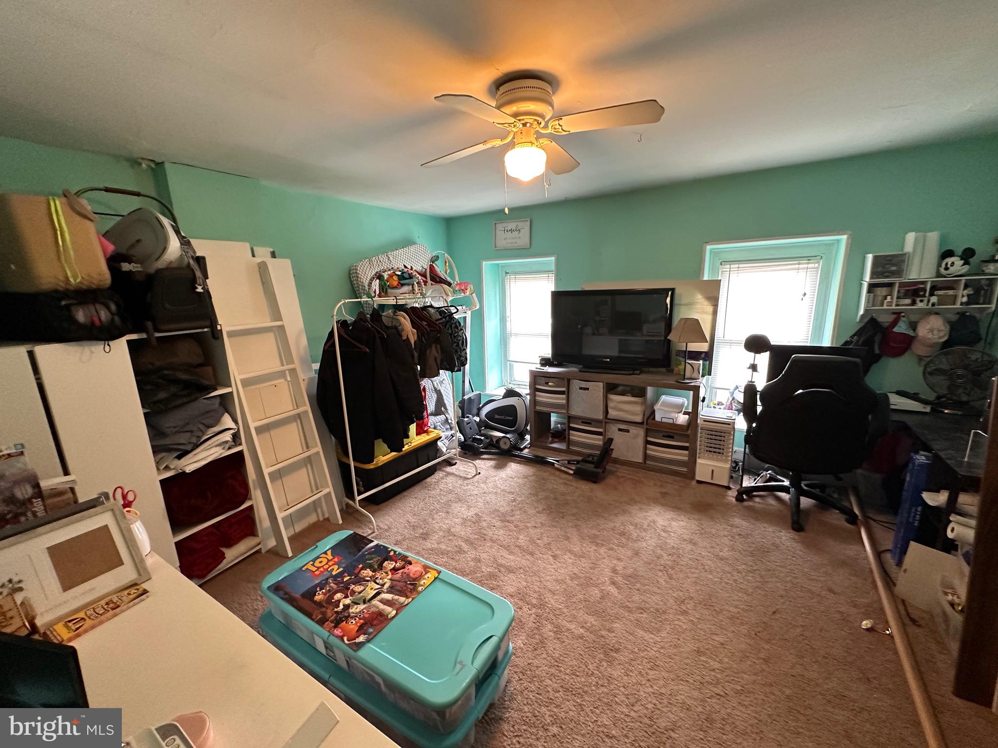 HOLMESBURG - Residential