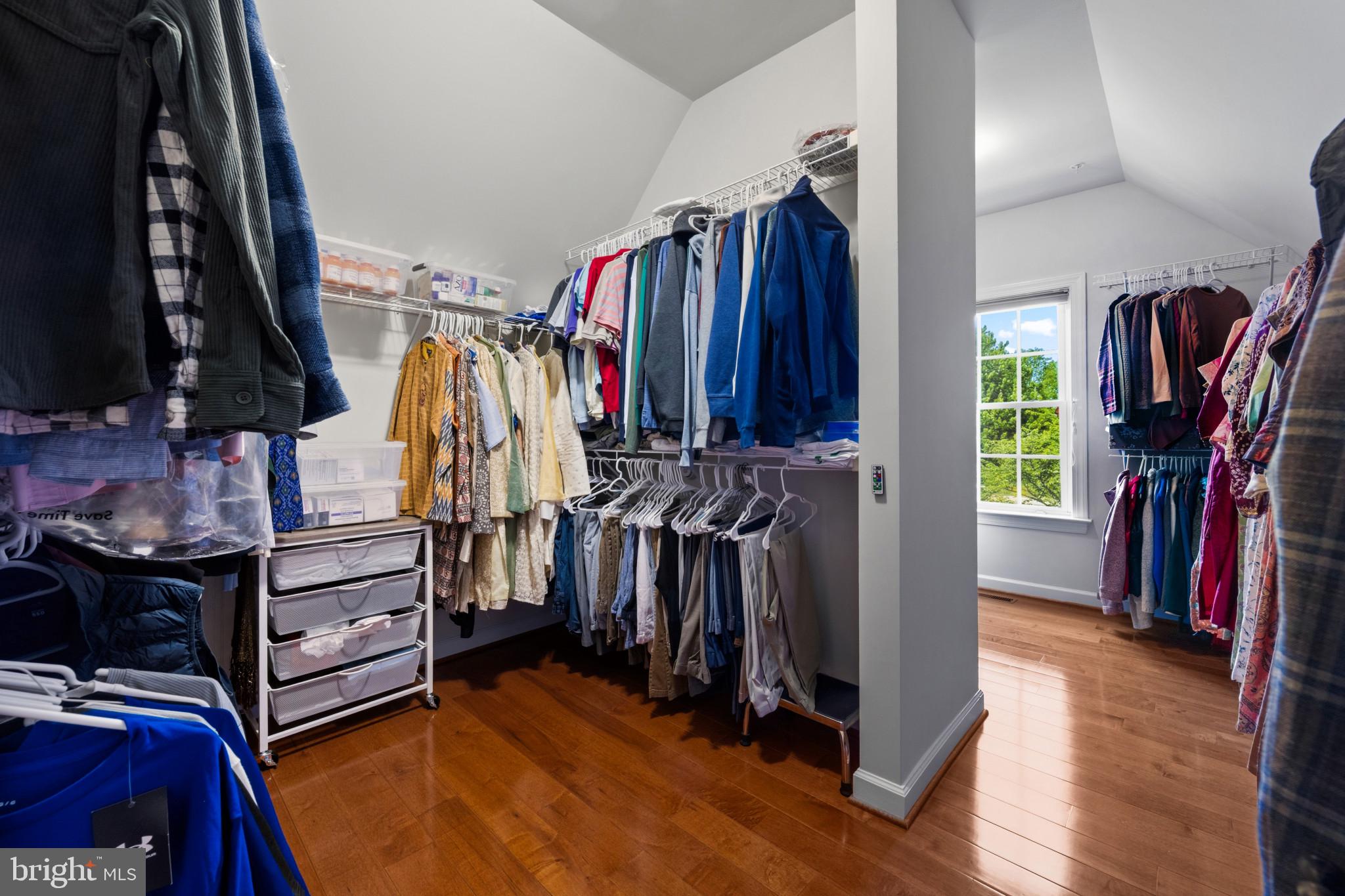 WARFIELD ESTATES - Residential