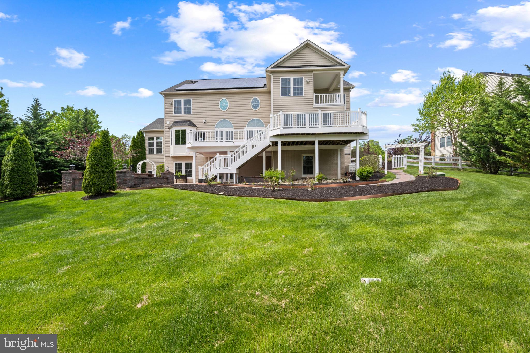 WARFIELD ESTATES - Residential