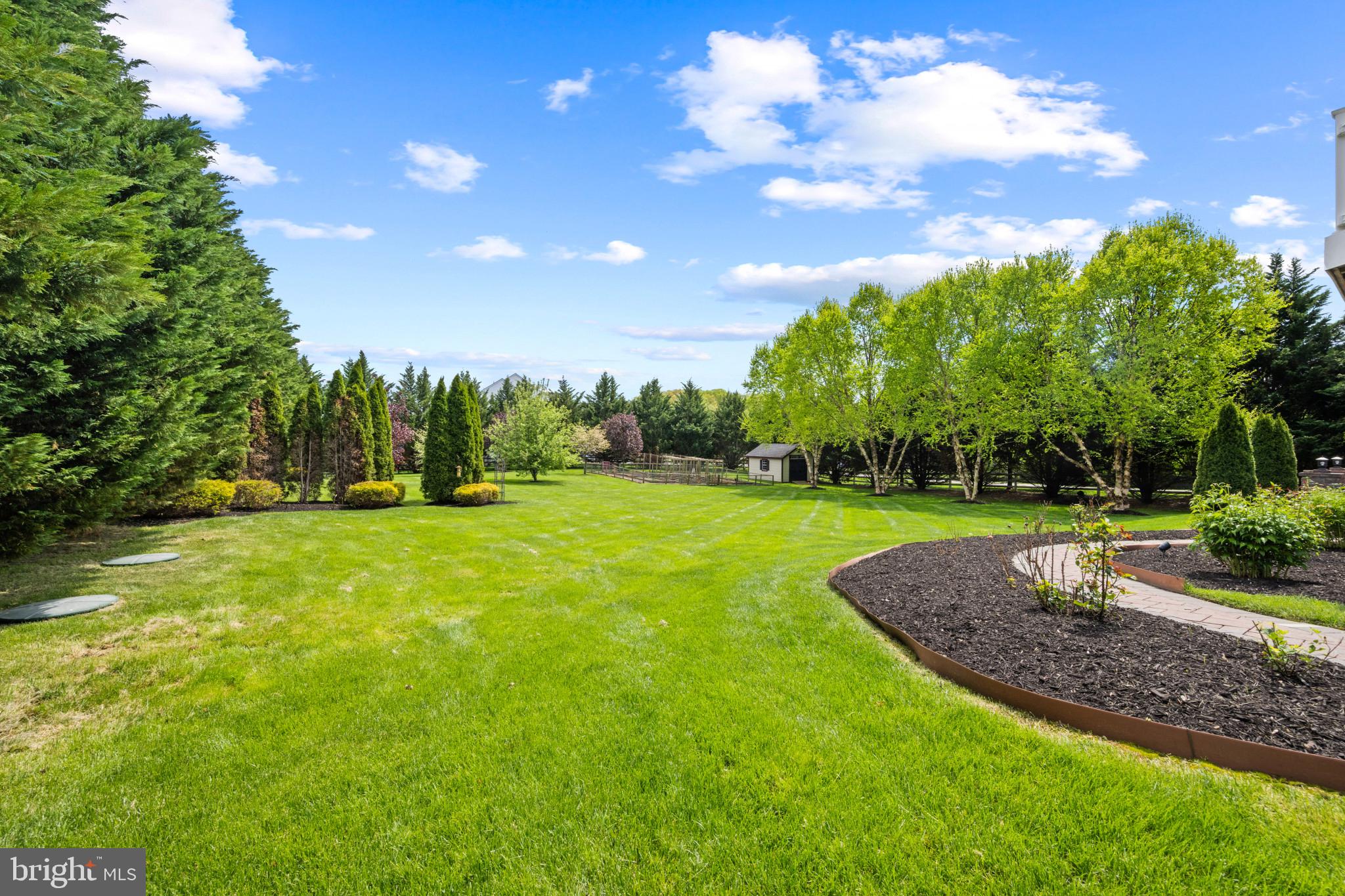 WARFIELD ESTATES - Residential