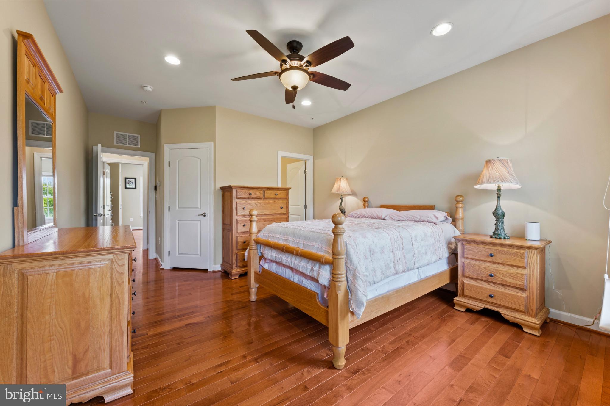 WARFIELD ESTATES - Residential