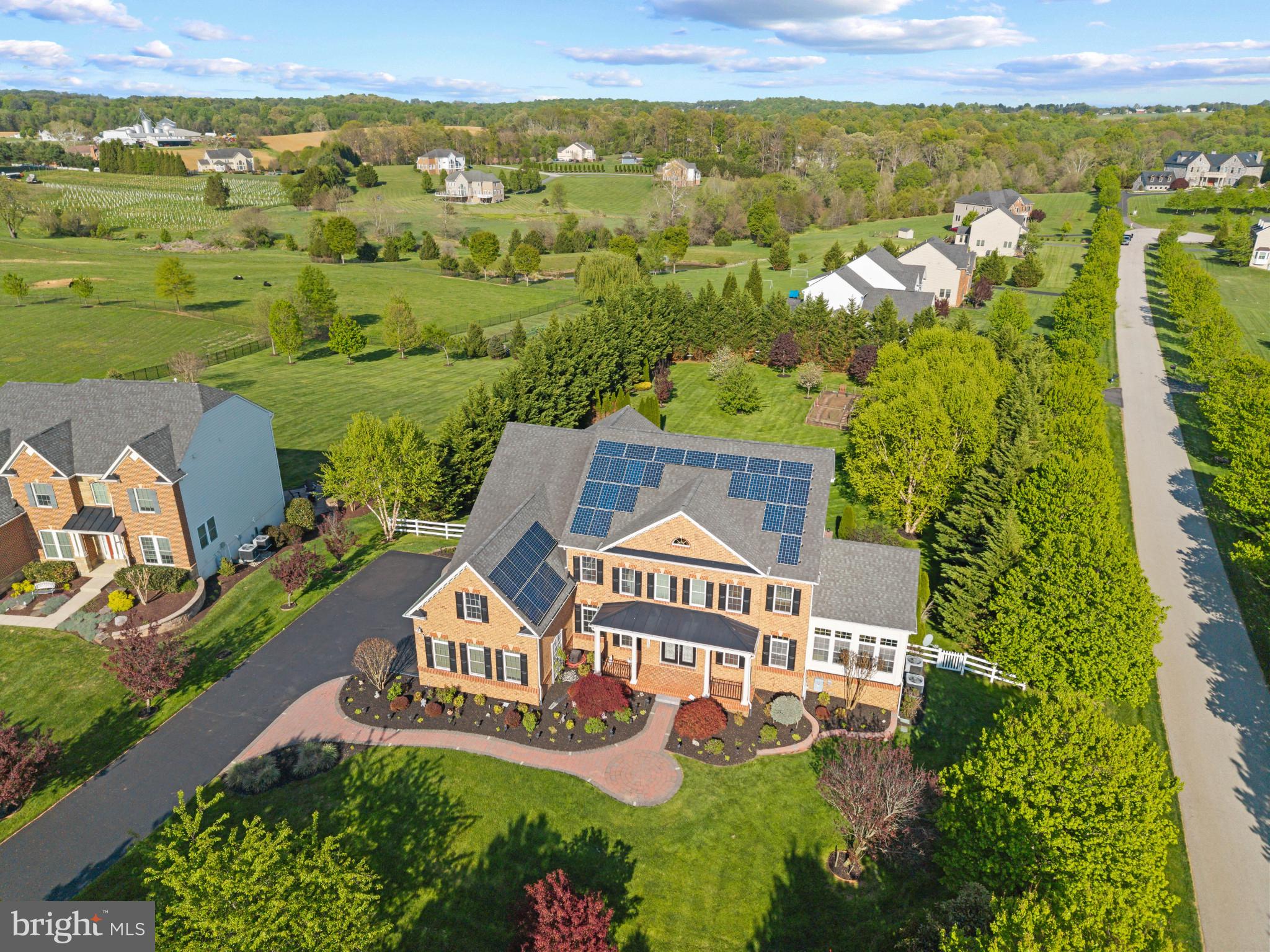 WARFIELD ESTATES - Residential