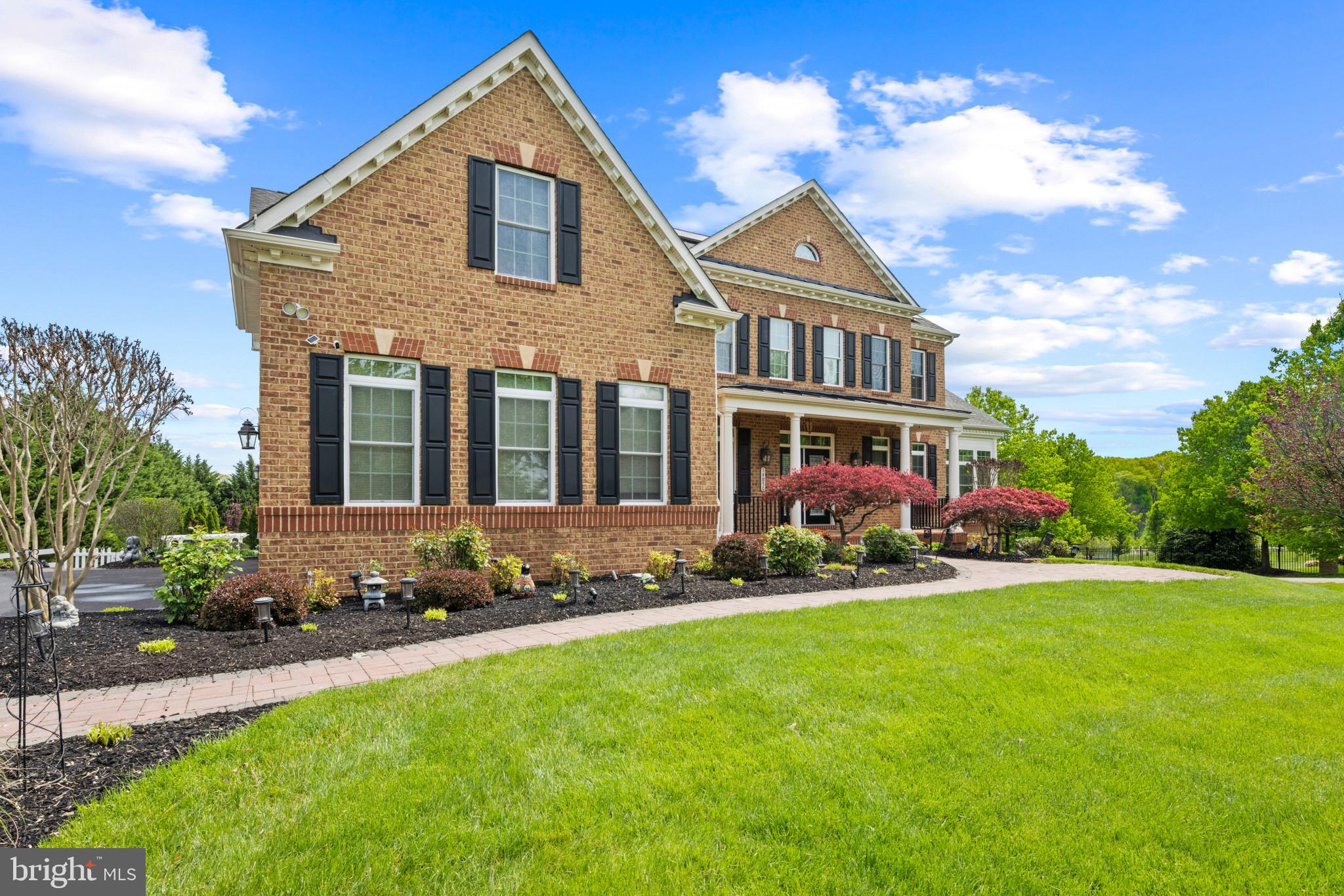 WARFIELD ESTATES - Residential