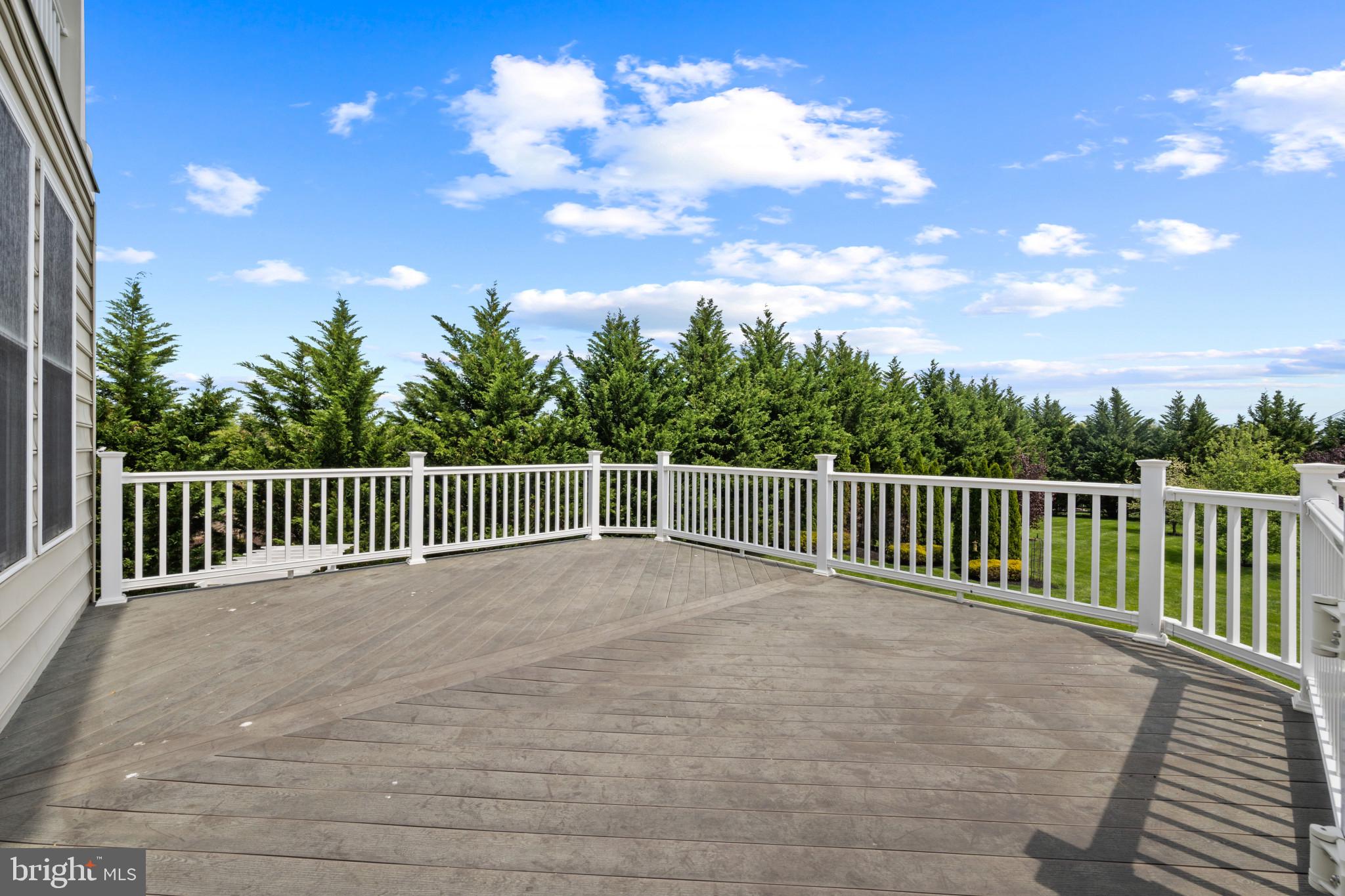 WARFIELD ESTATES - Residential