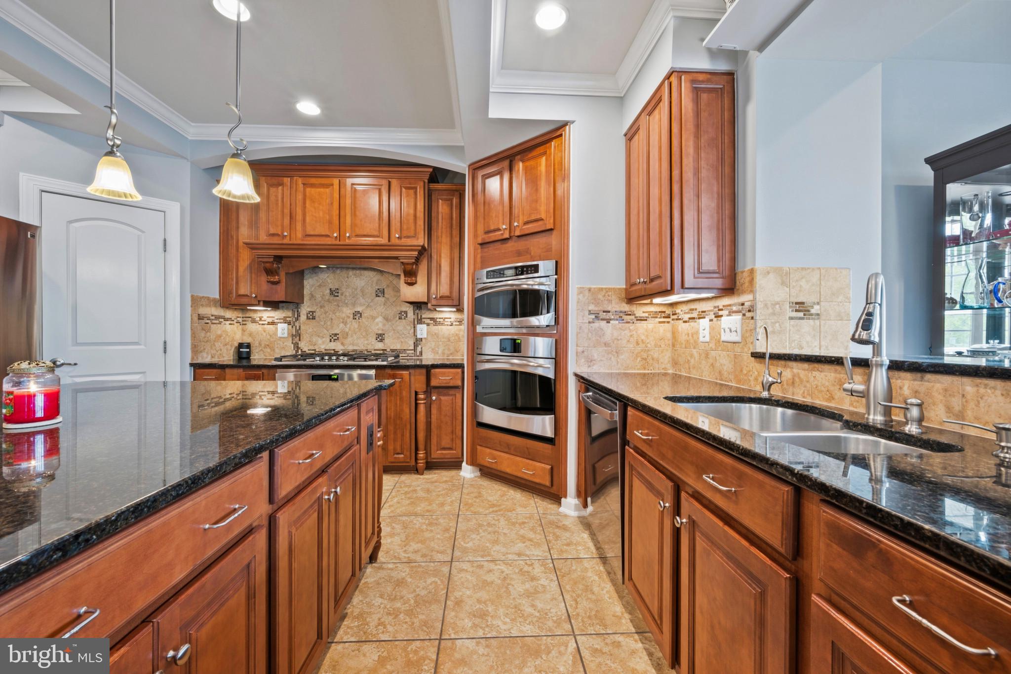 WARFIELD ESTATES - Residential