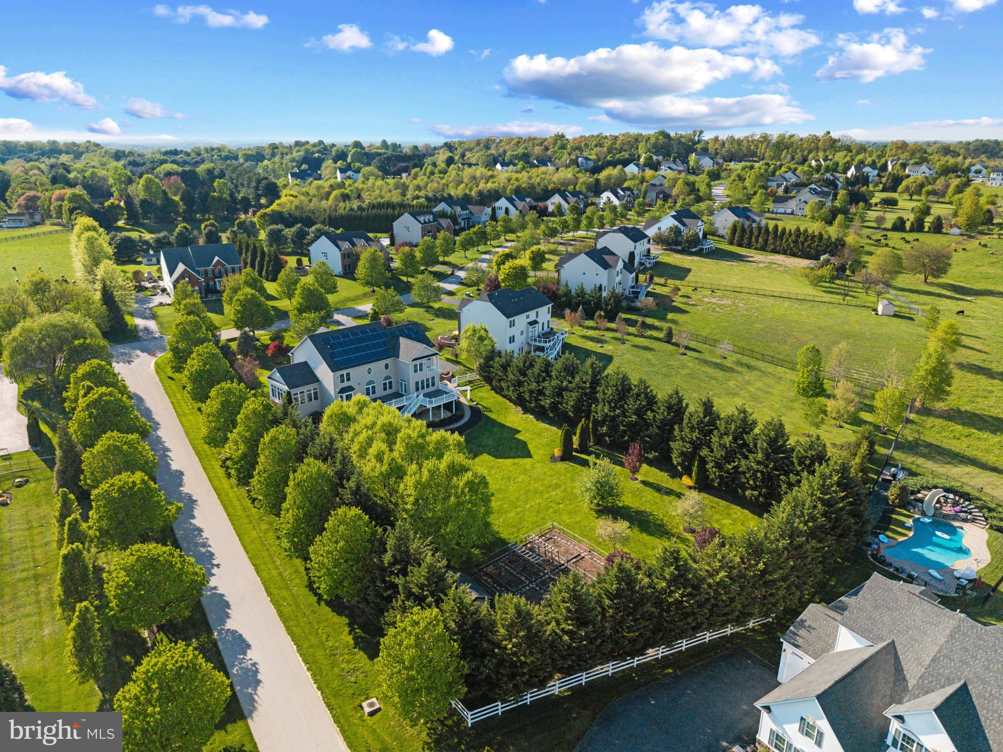 WARFIELD ESTATES - Residential