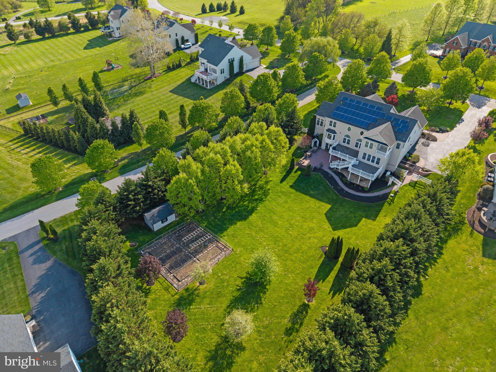 WARFIELD ESTATES - Residential