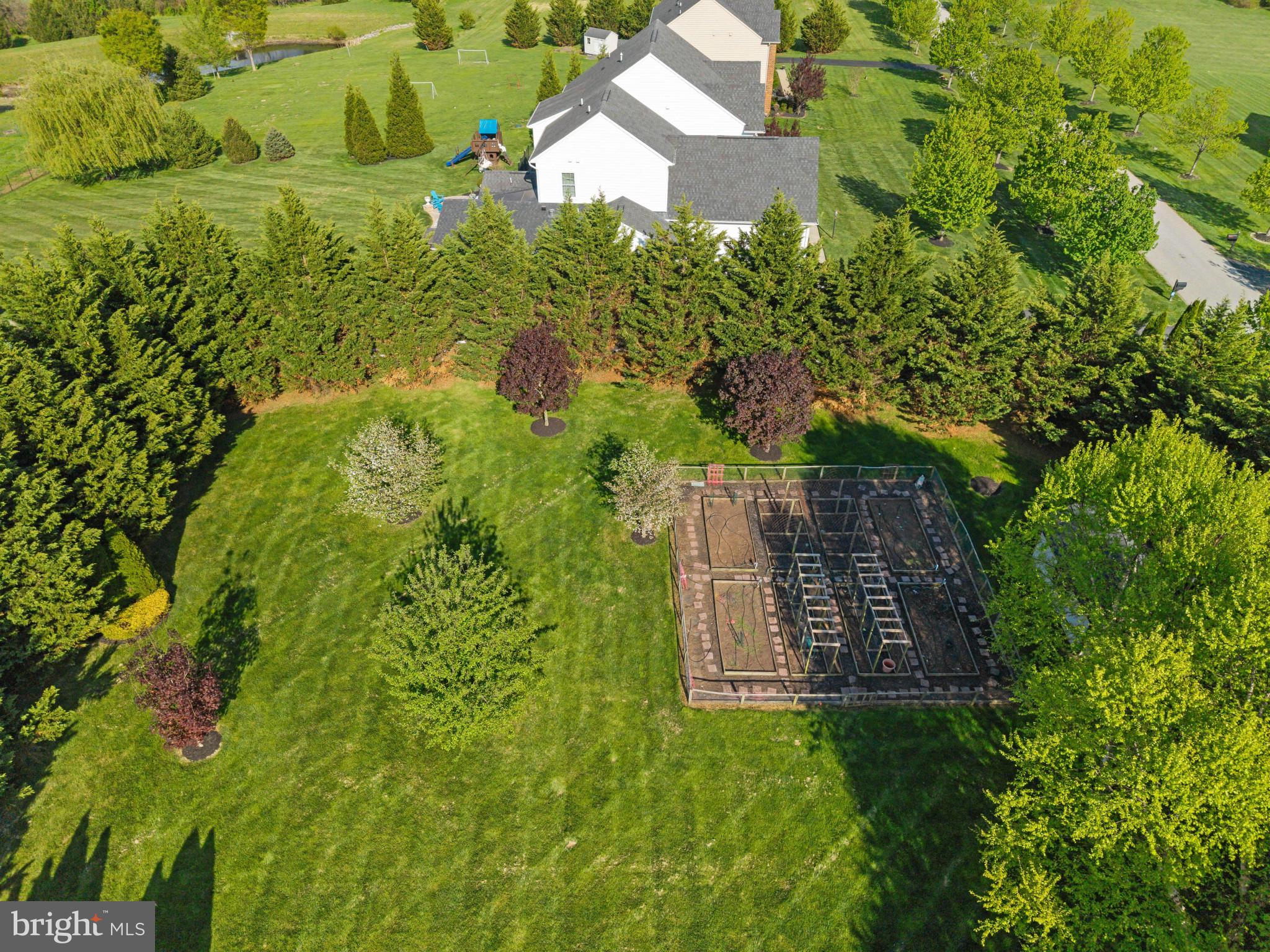 WARFIELD ESTATES - Residential