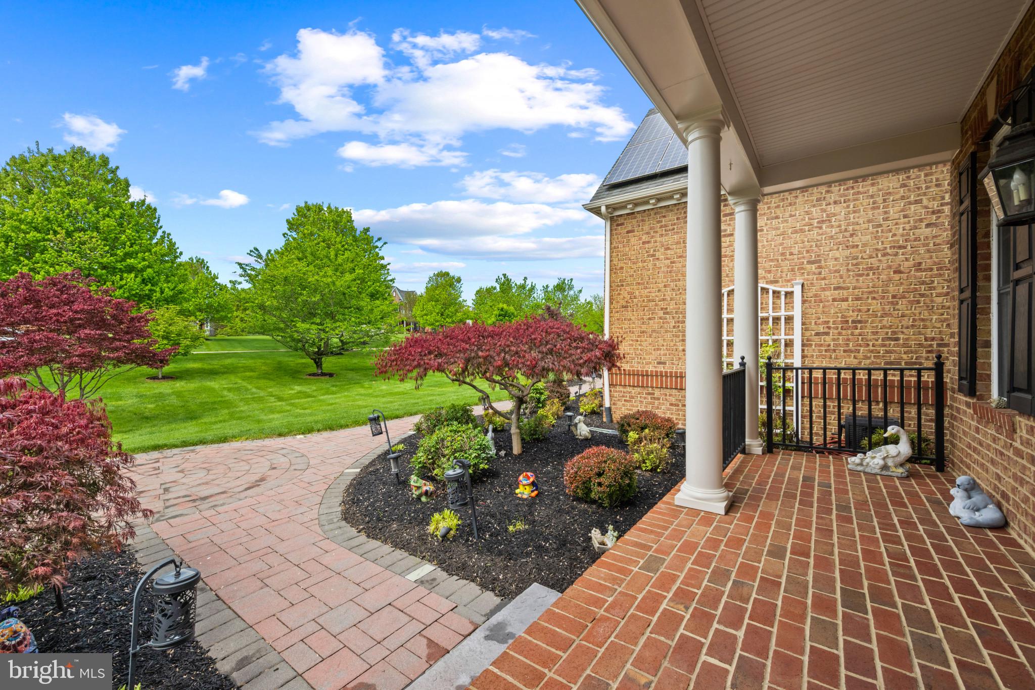 WARFIELD ESTATES - Residential