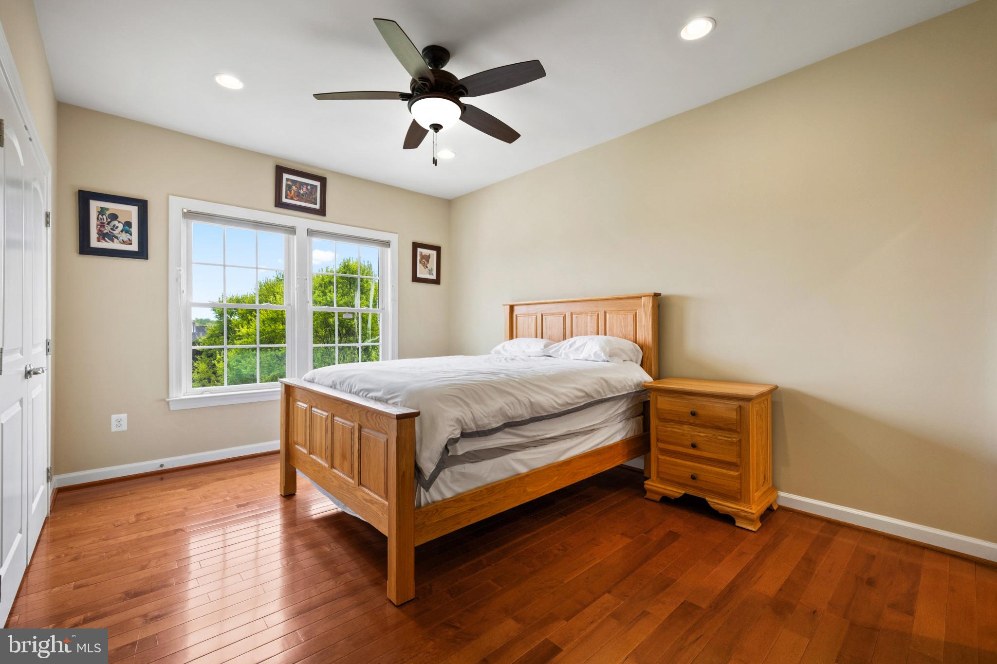 WARFIELD ESTATES - Residential