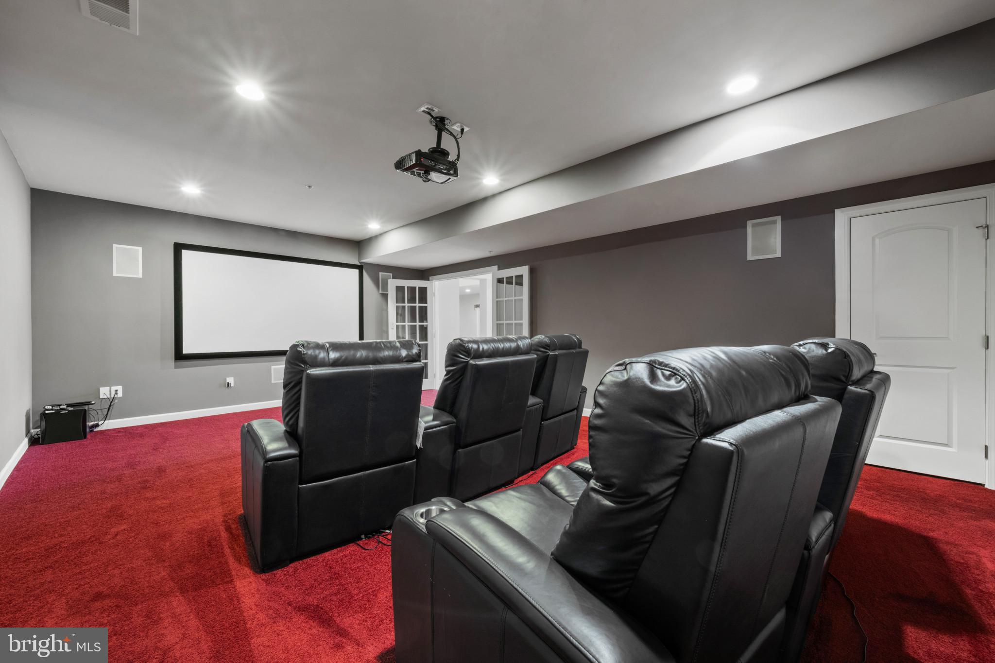 WARFIELD ESTATES - Residential