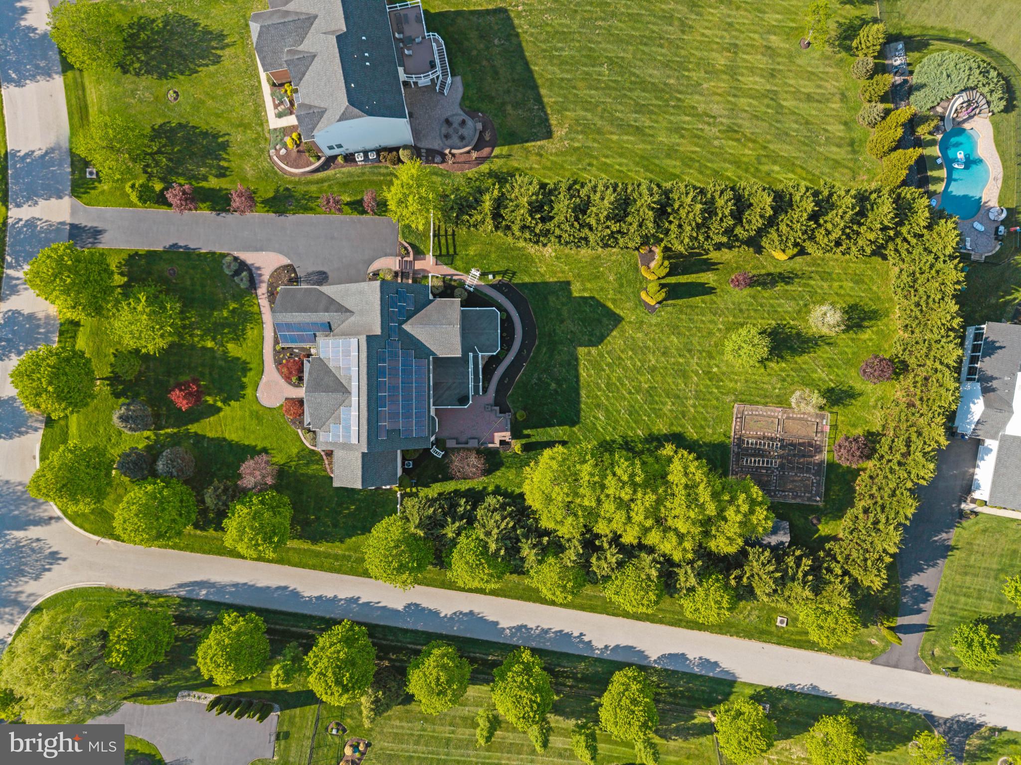 WARFIELD ESTATES - Residential