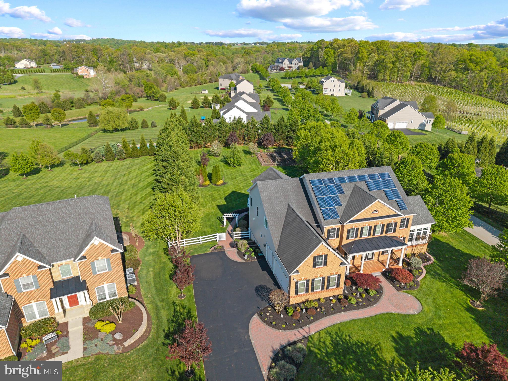 WARFIELD ESTATES - Residential