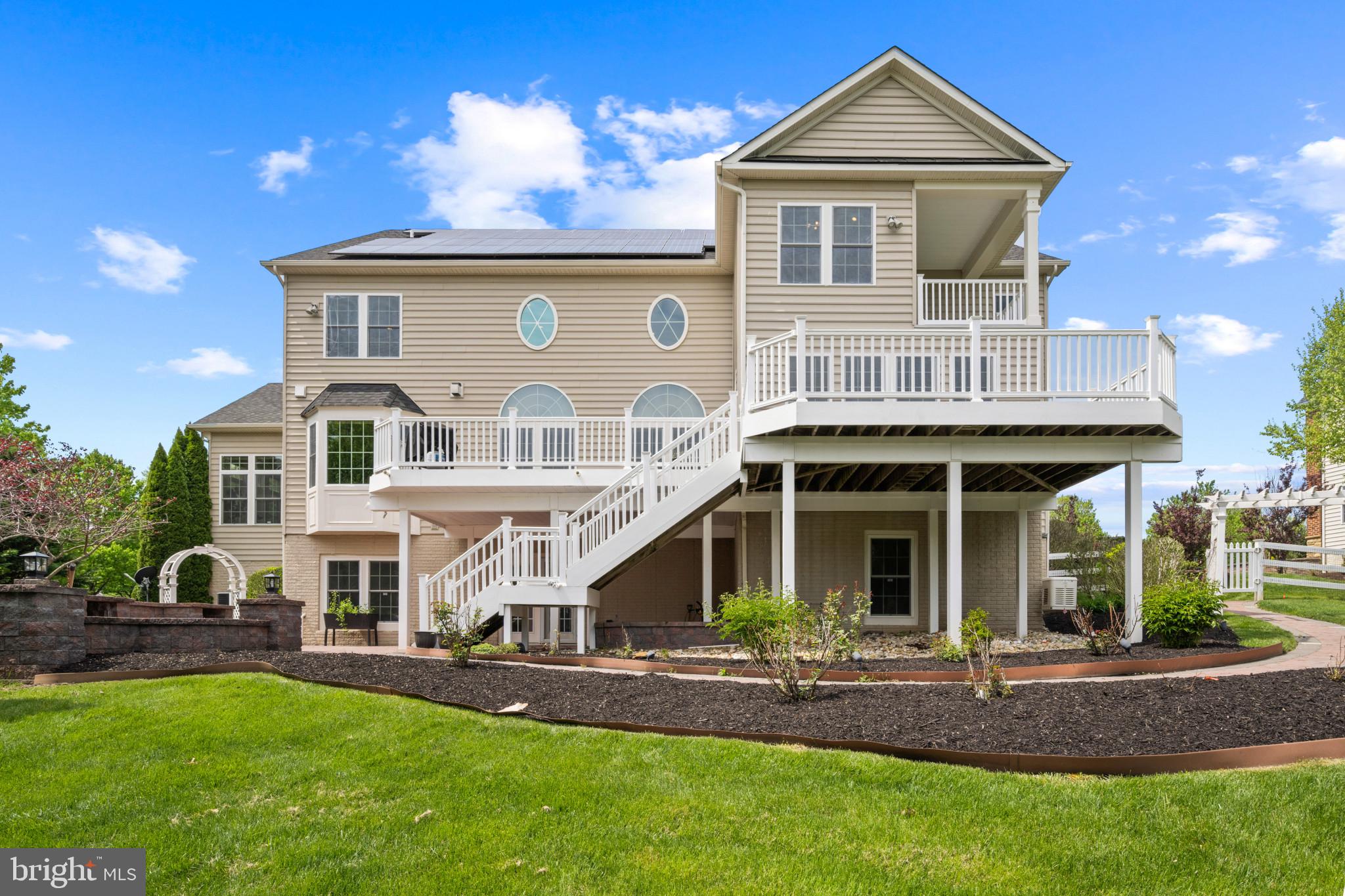 WARFIELD ESTATES - Residential