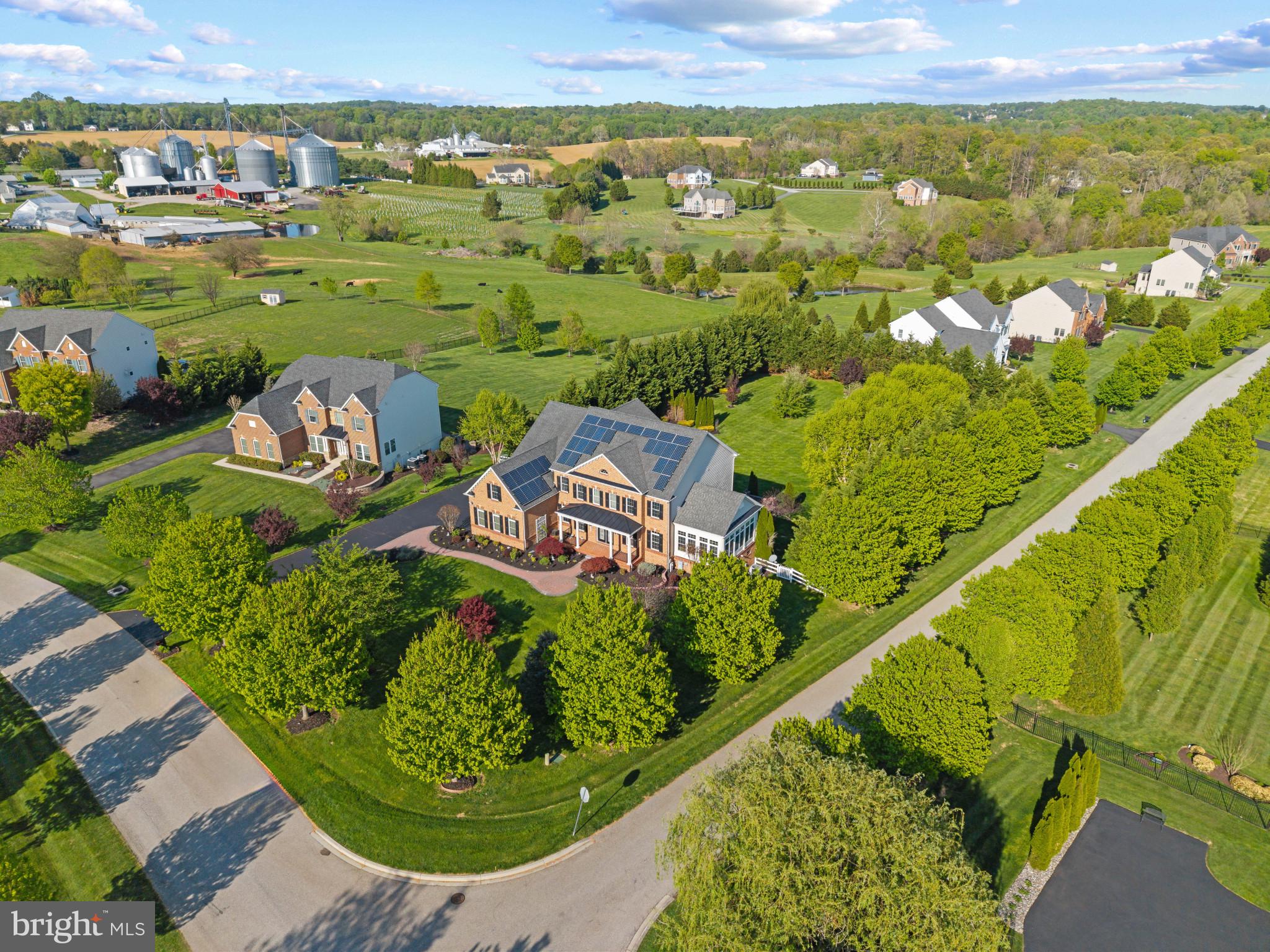 WARFIELD ESTATES - Residential