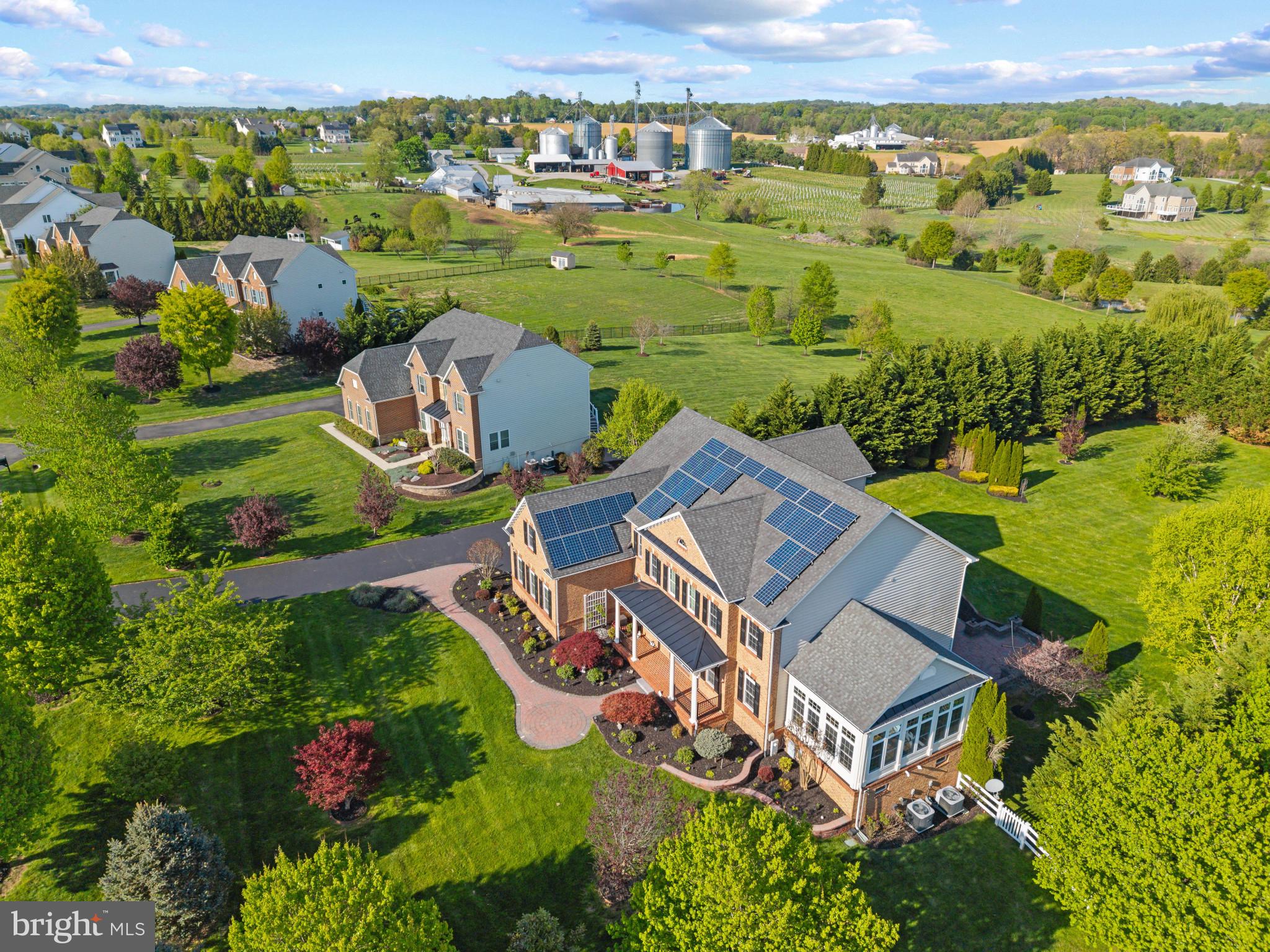 WARFIELD ESTATES - Residential