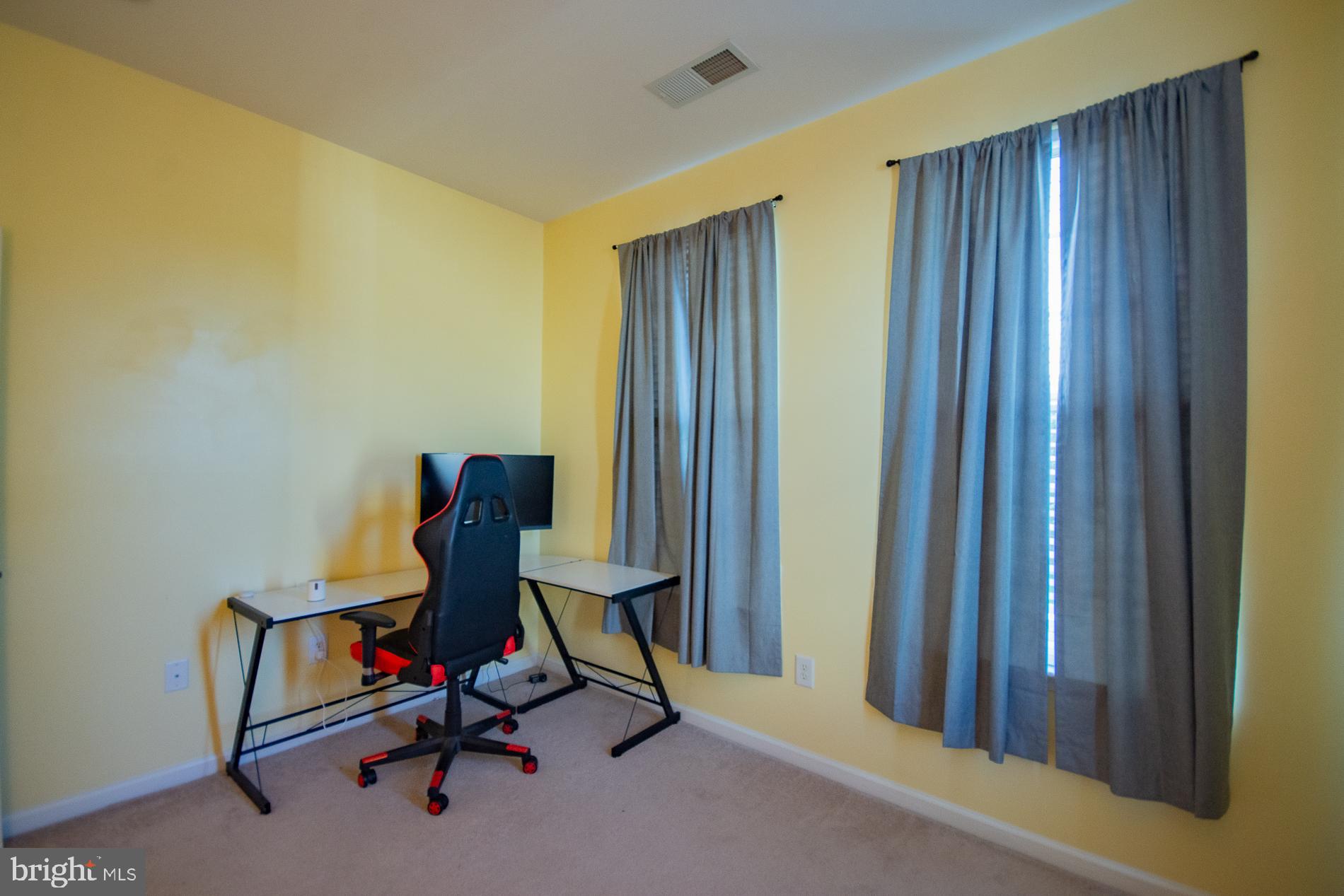 ARCHERS ROCK - Residential