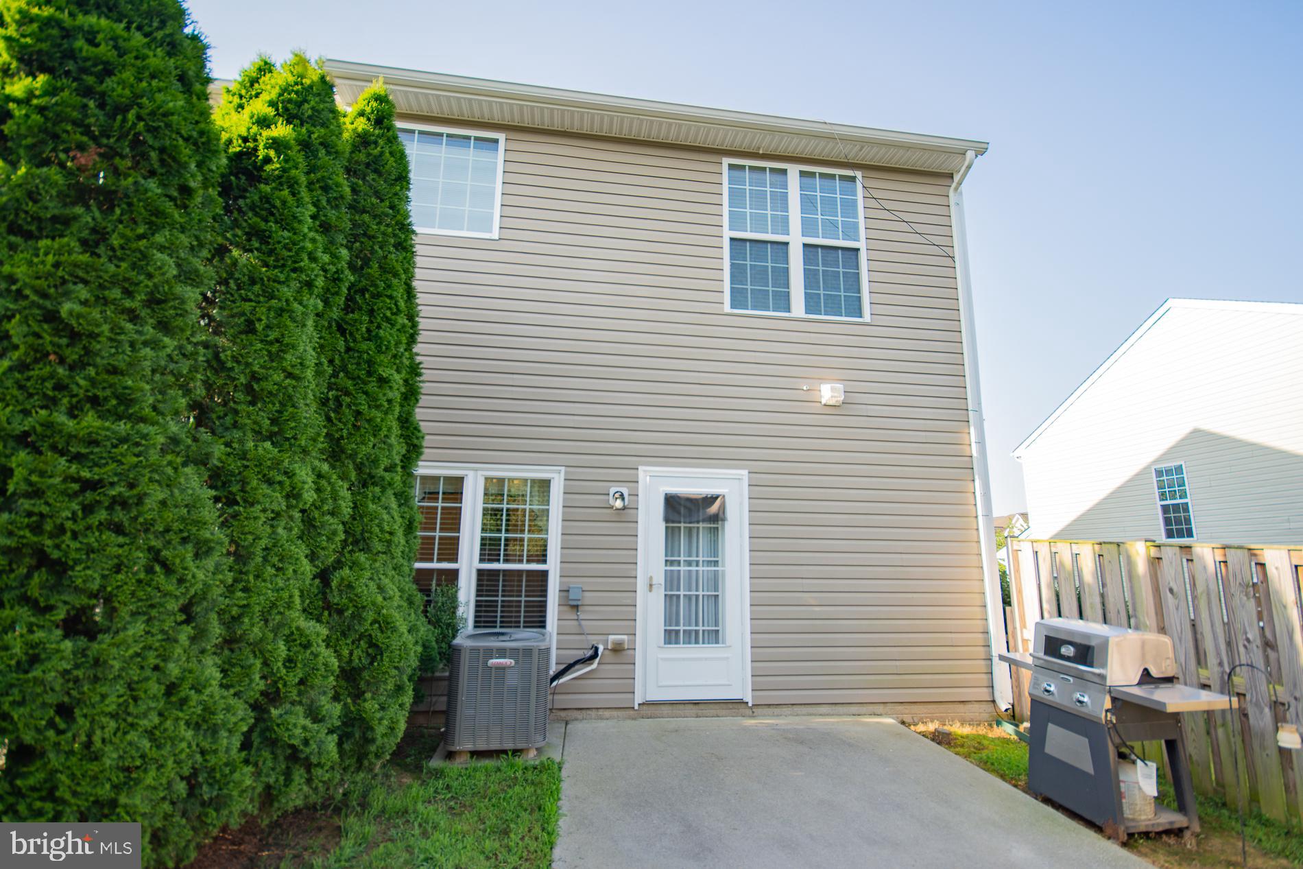 ARCHERS ROCK - Residential