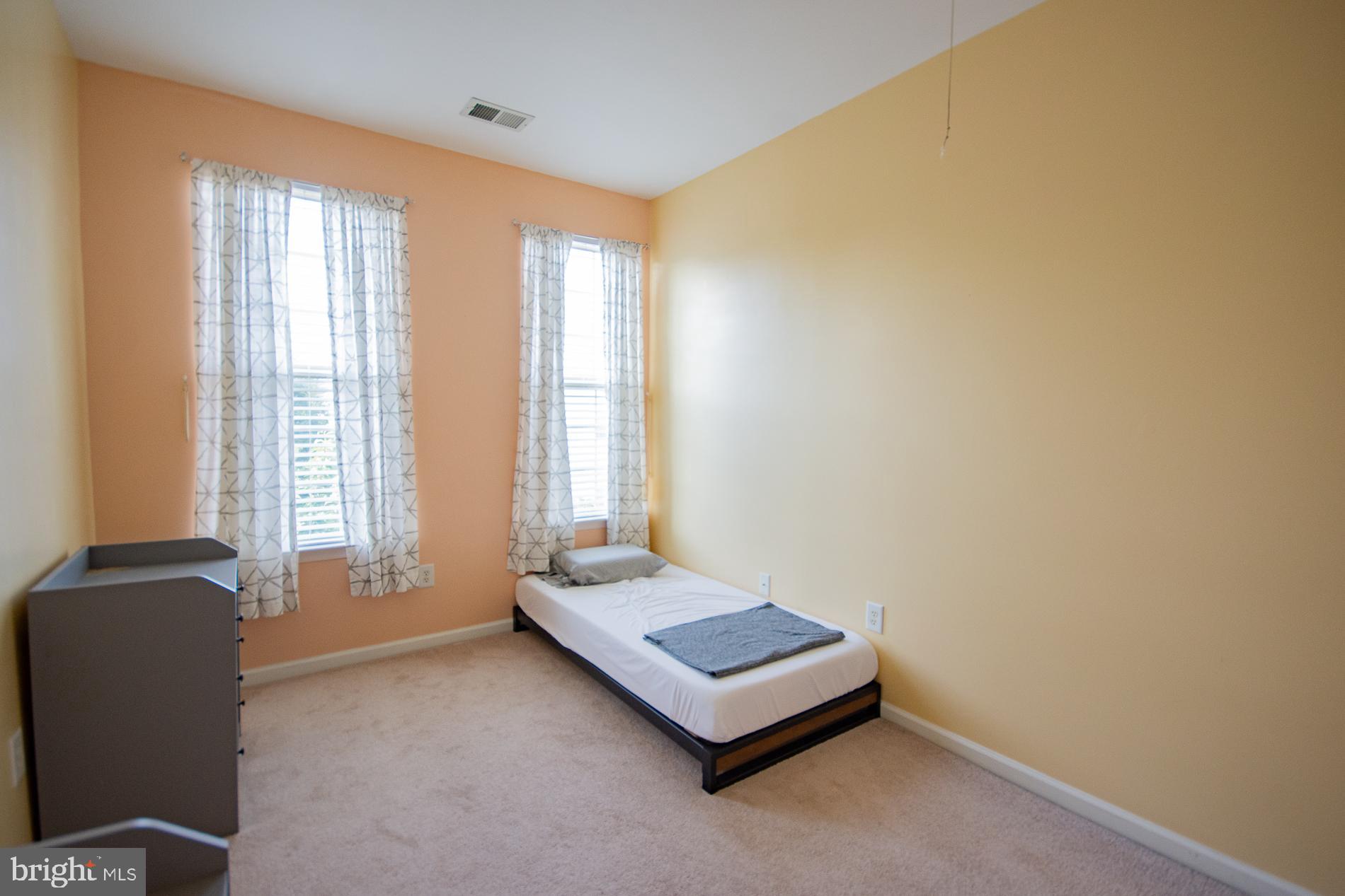 ARCHERS ROCK - Residential