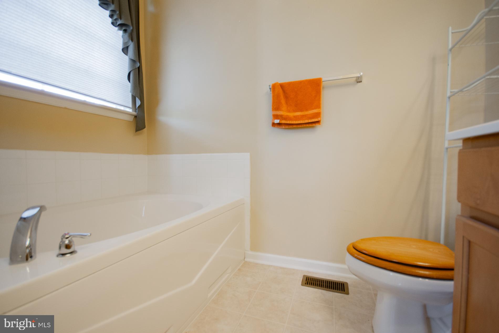 ARCHERS ROCK - Residential