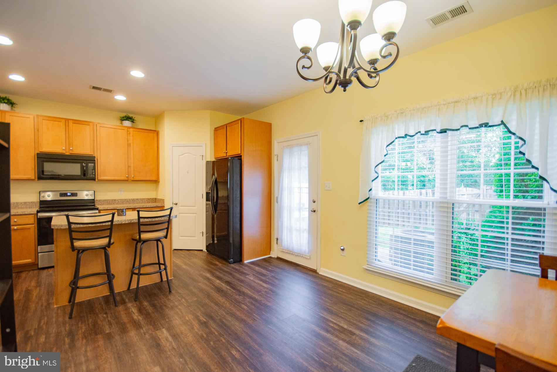 ARCHERS ROCK - Residential