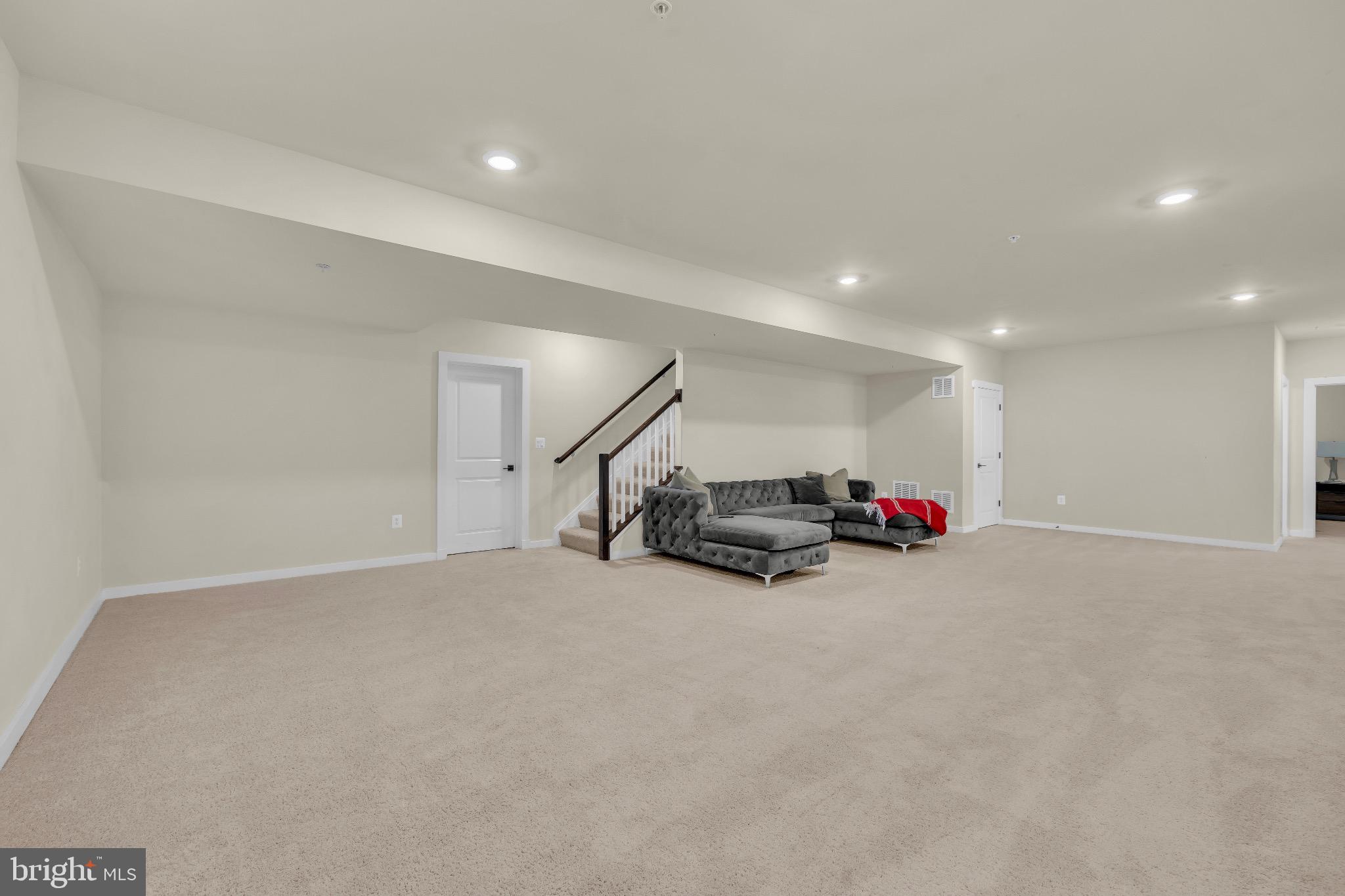 SOUTHLAKE - Residential