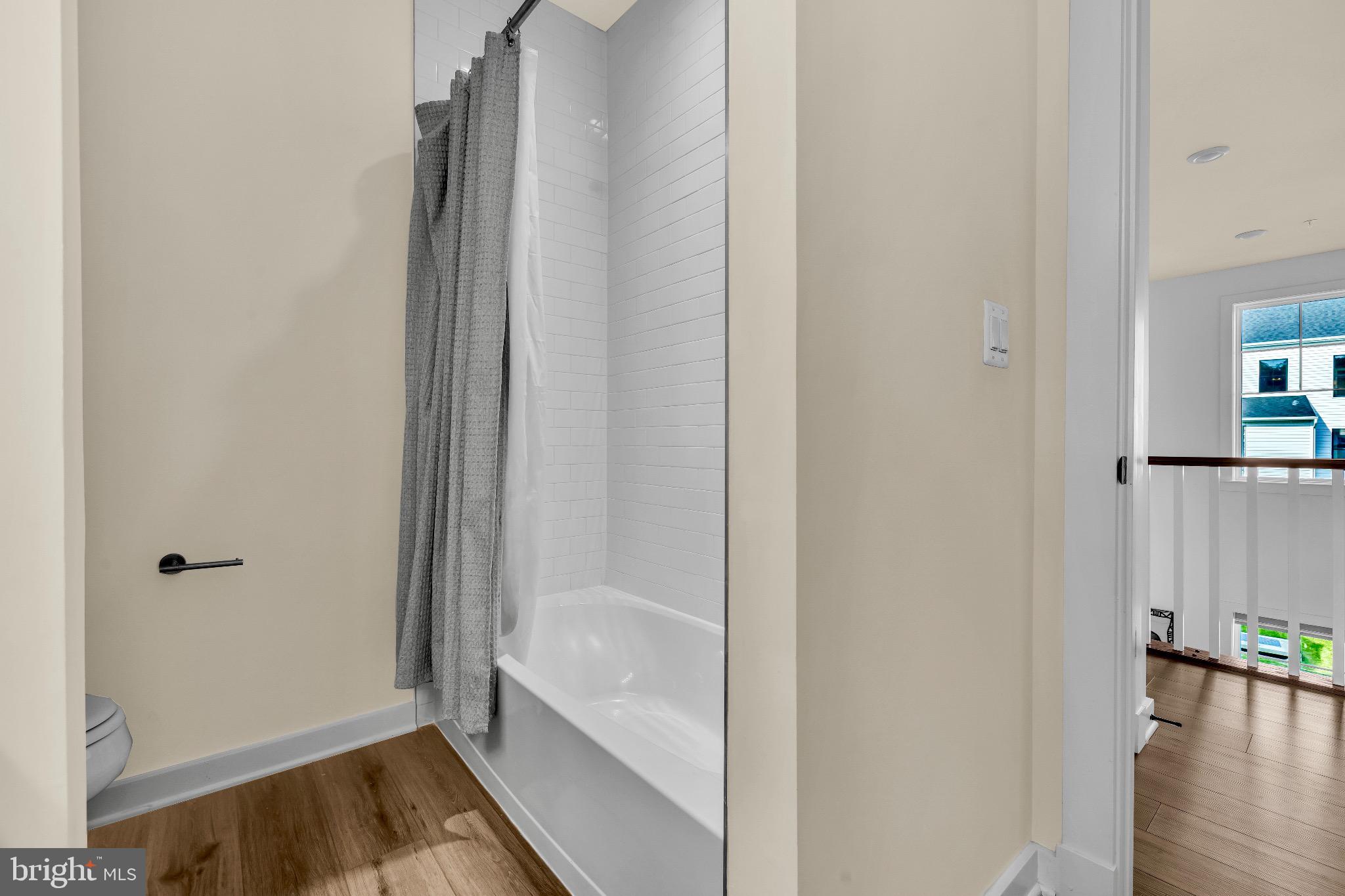 SOUTHLAKE - Residential