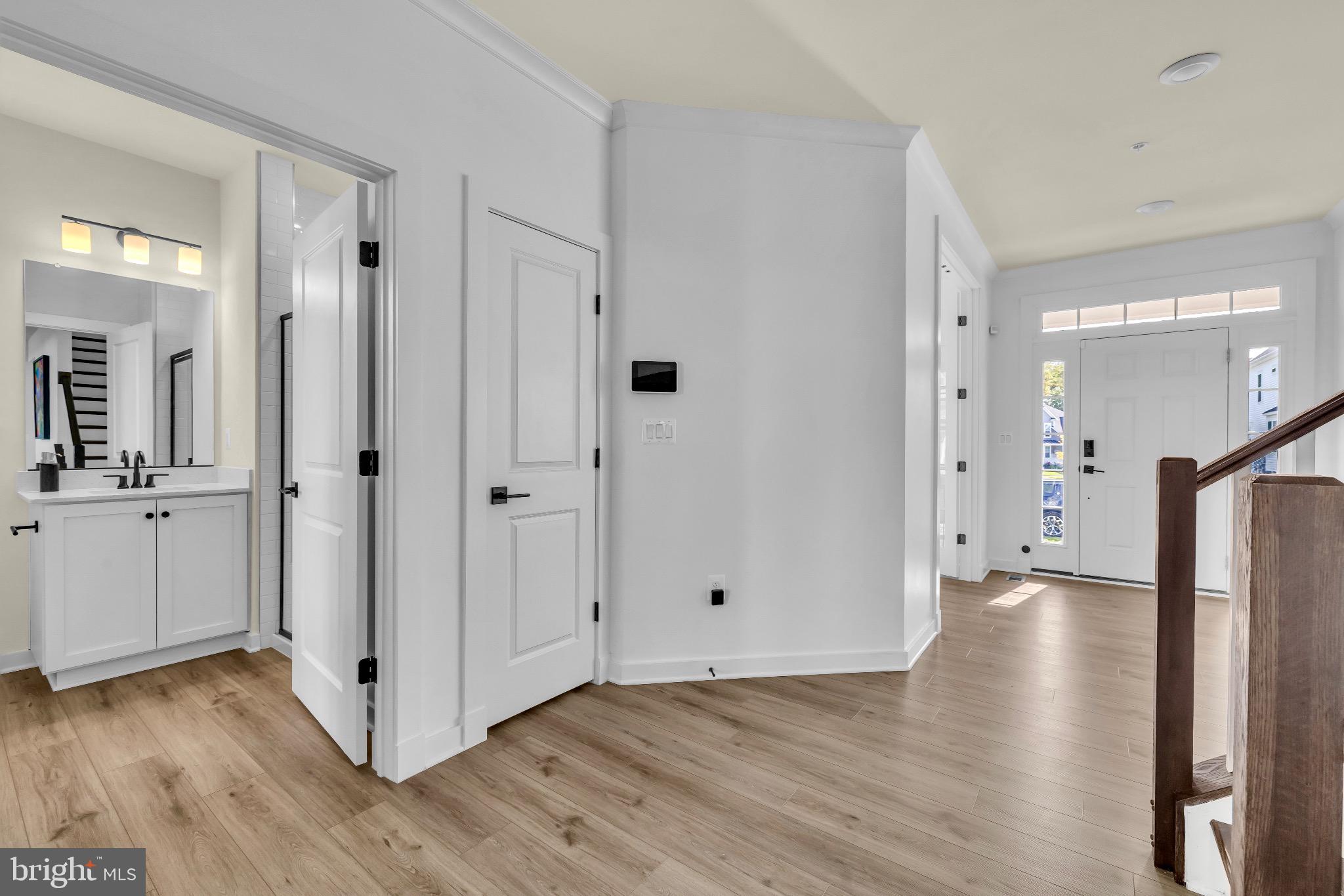 SOUTHLAKE - Residential