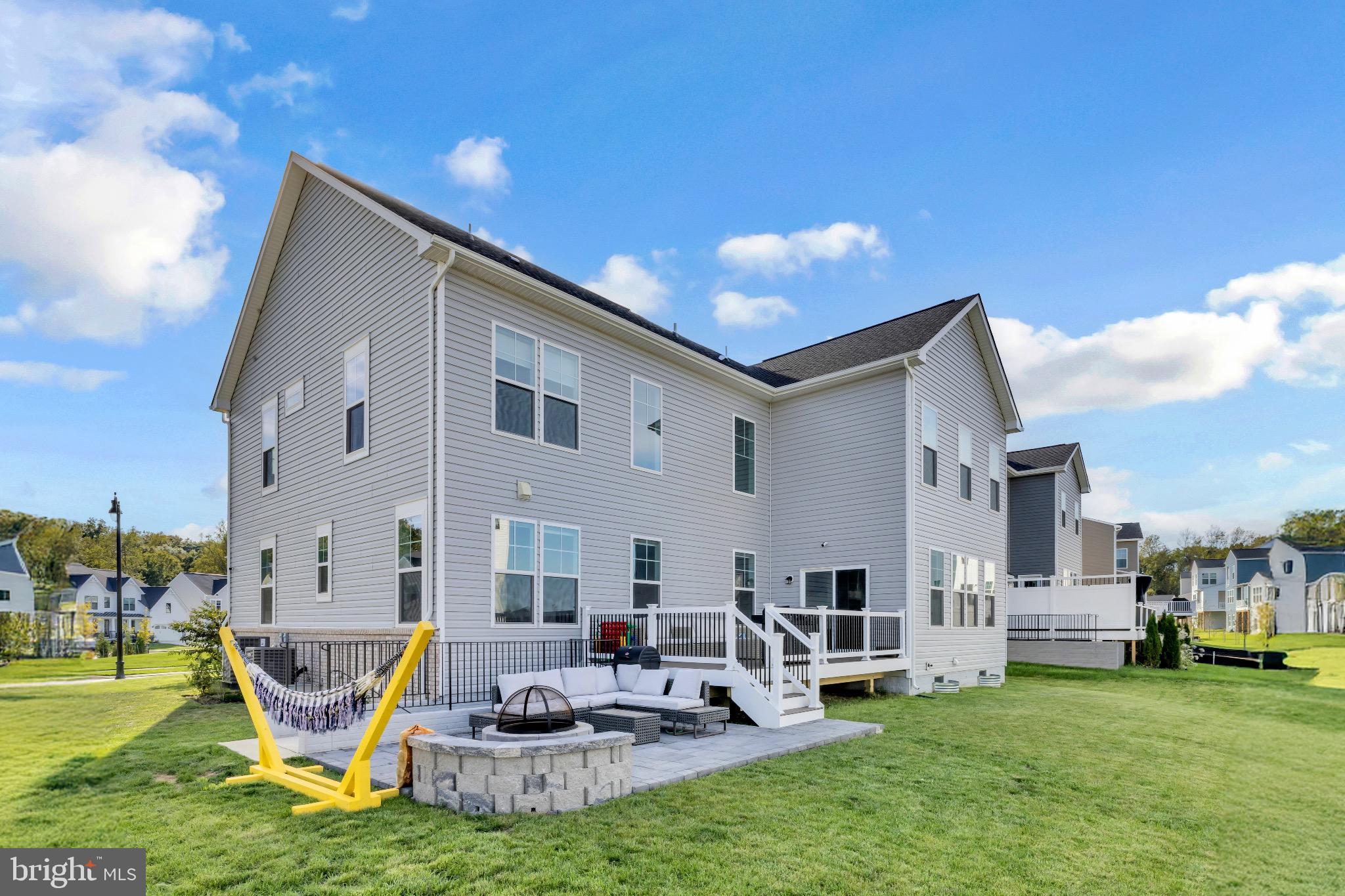 SOUTHLAKE - Residential