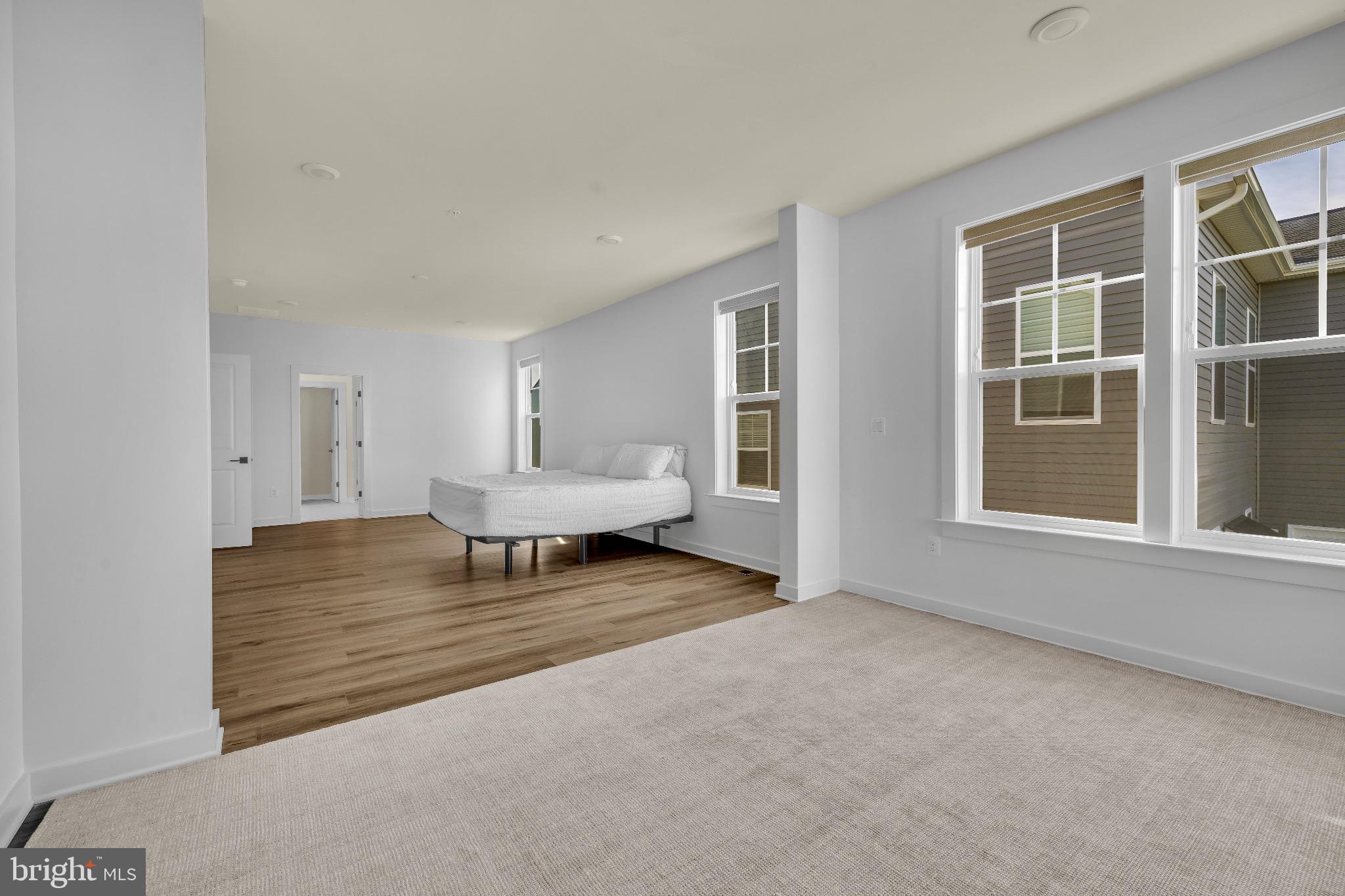 SOUTHLAKE - Residential