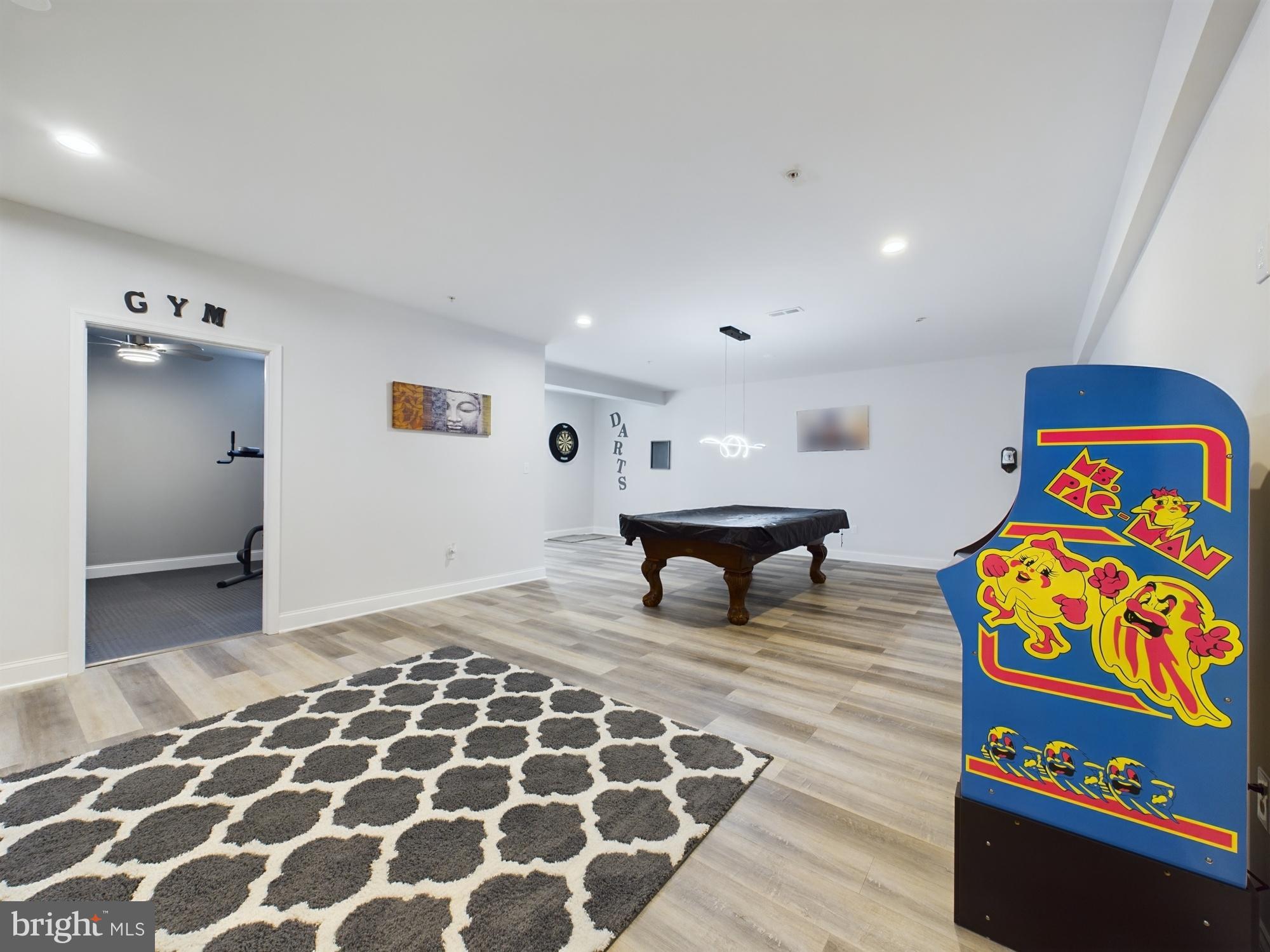TALL OAKS ESTATES - Residential