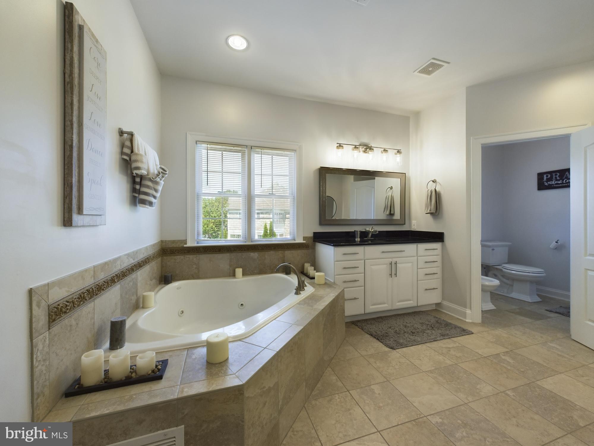 TALL OAKS ESTATES - Residential