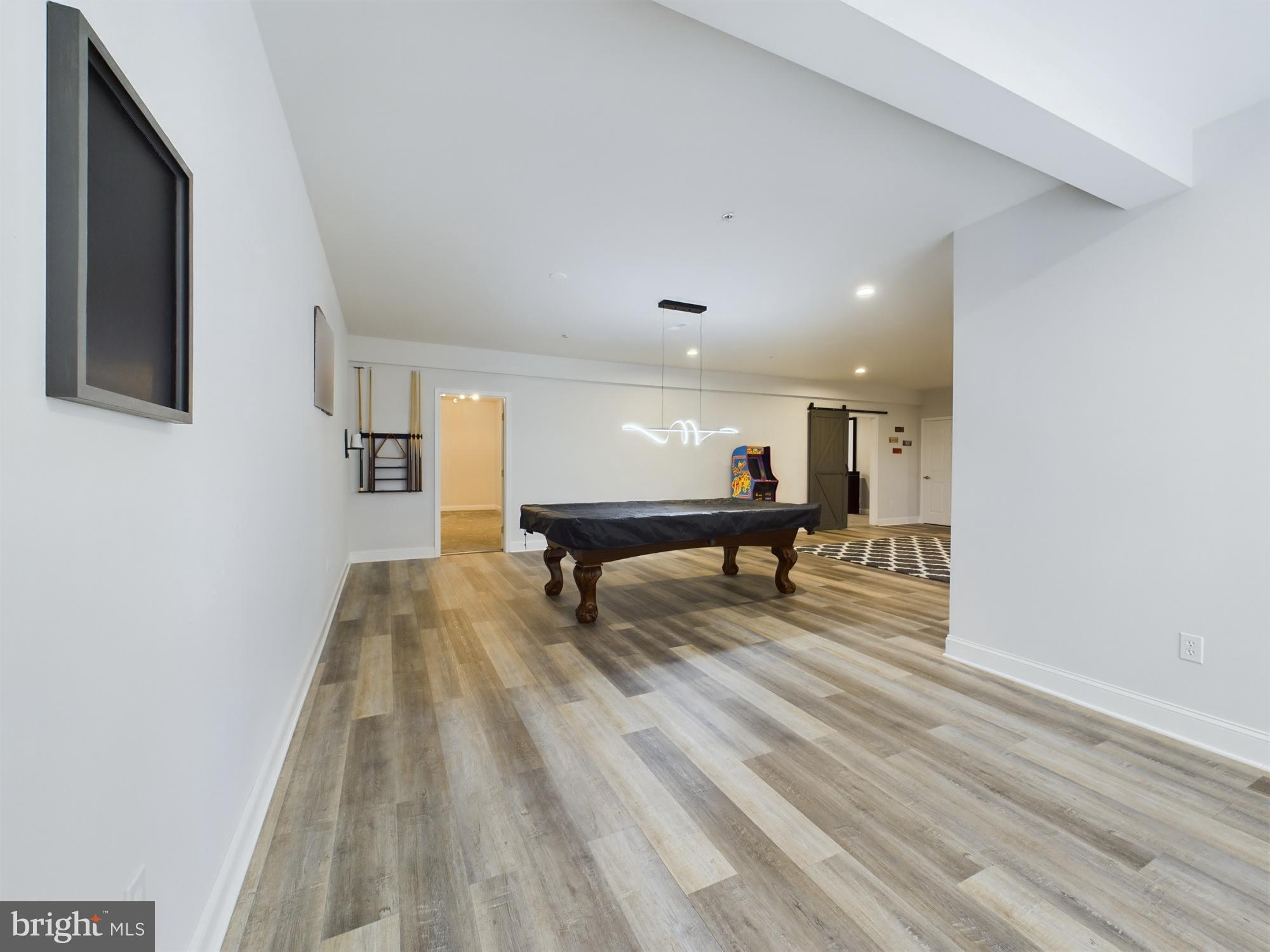 TALL OAKS ESTATES - Residential