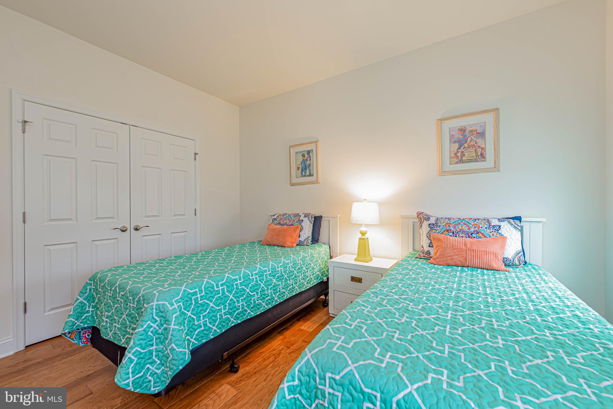 PENINSULA LAKES - Residential