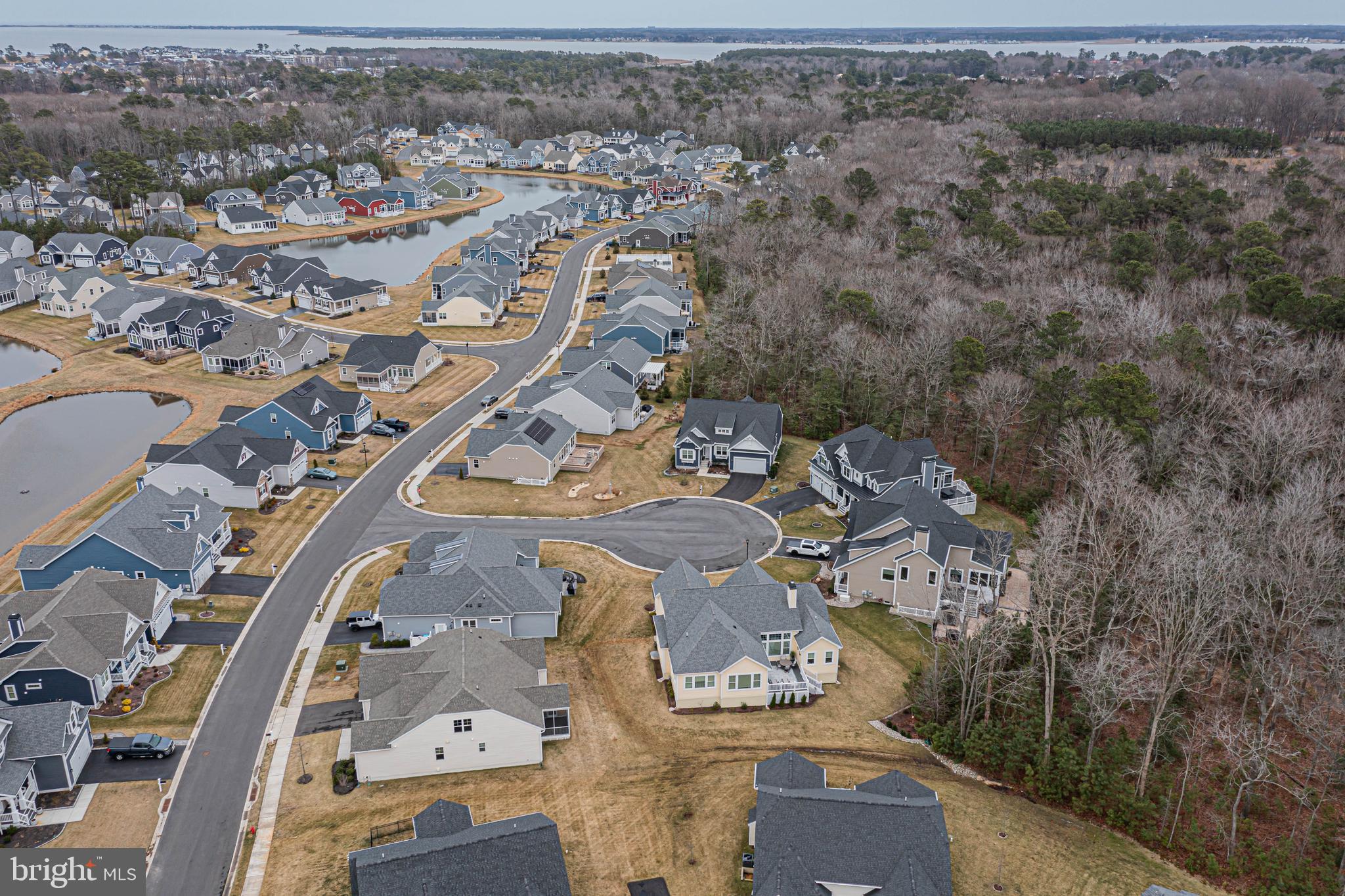 PENINSULA LAKES - Residential