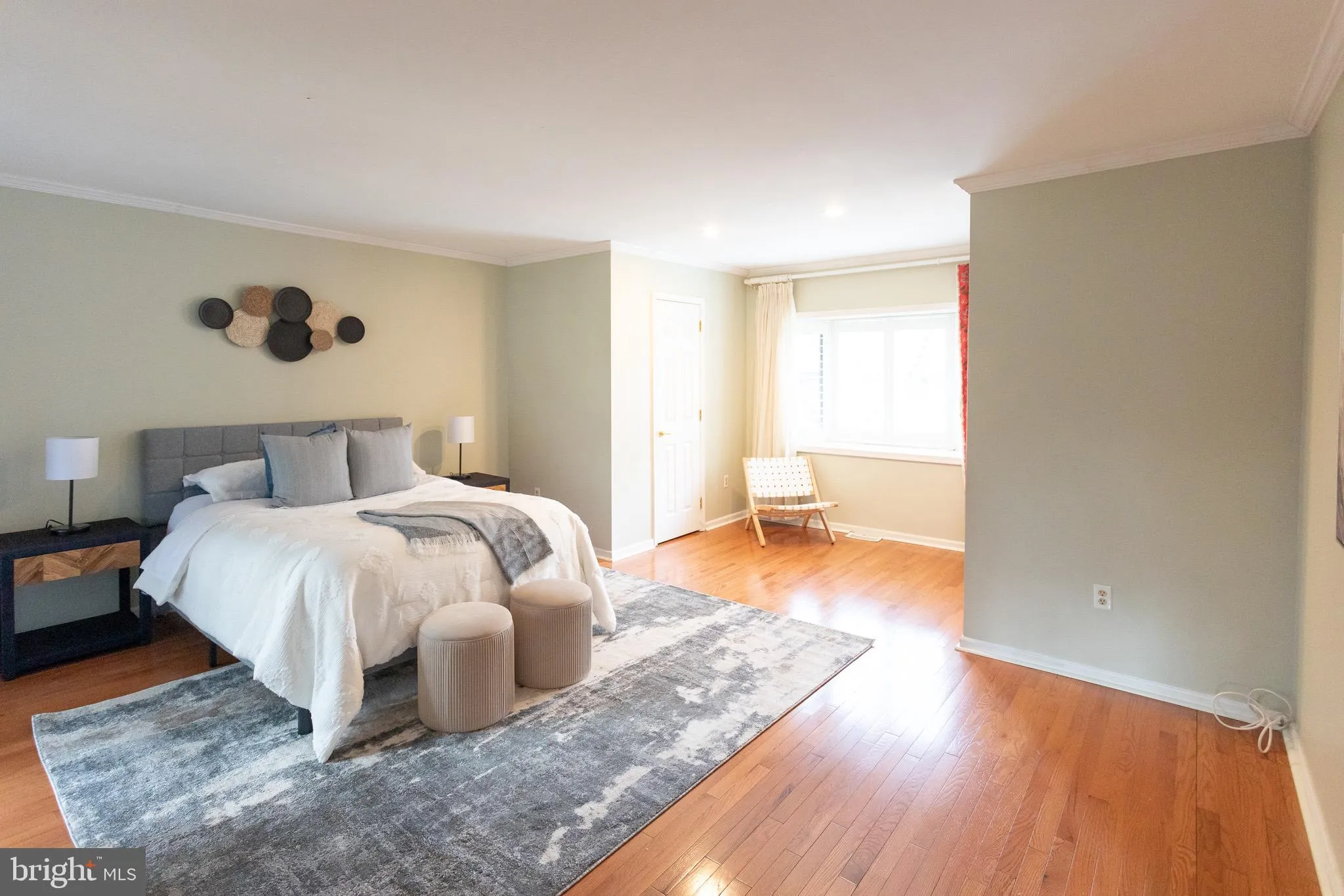 Chesterbrook, Pennsylvania 19087, United States, 5 Bedrooms Bedrooms, ,5 BathroomsBathrooms,Residential,Pending,1924