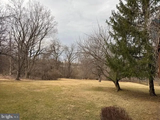 Chesterbrook, Pennsylvania 19087, United States, 5 Bedrooms Bedrooms, ,5 BathroomsBathrooms,Residential,Pending,1924