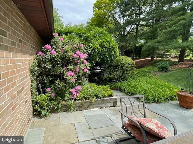 Chesterbrook, Pennsylvania 19087, United States, 5 Bedrooms Bedrooms, ,5 BathroomsBathrooms,Residential,Pending,1924