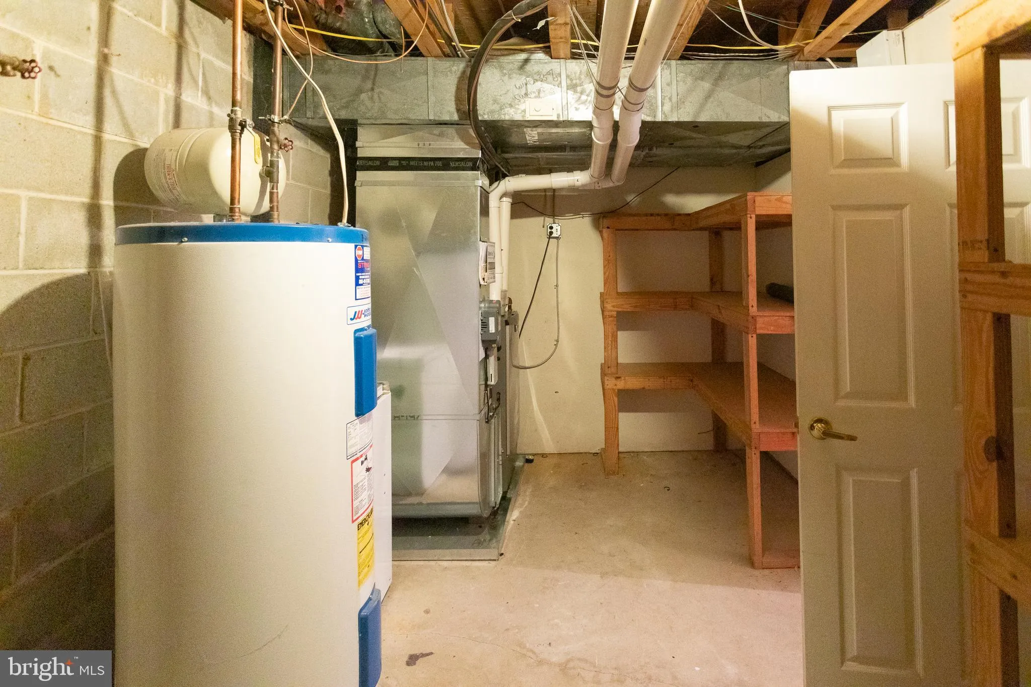 Chesterbrook, Pennsylvania 19087, United States, 5 Bedrooms Bedrooms, ,5 BathroomsBathrooms,Residential,Pending,1924