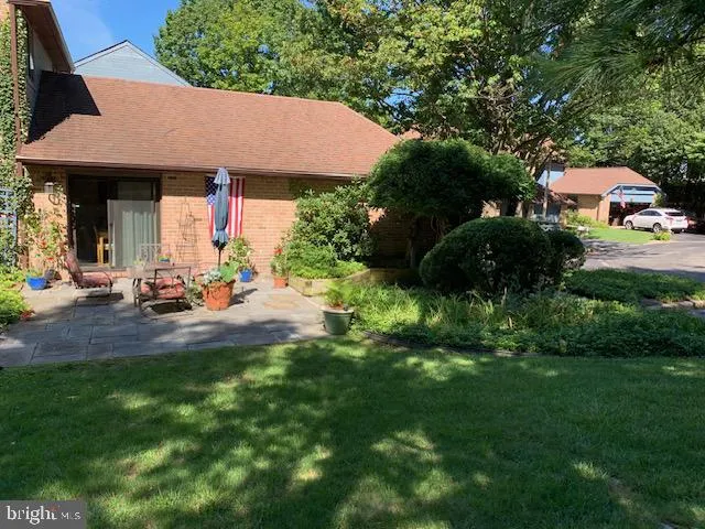 Chesterbrook, Pennsylvania 19087, United States, 5 Bedrooms Bedrooms, ,5 BathroomsBathrooms,Residential,Pending,1924