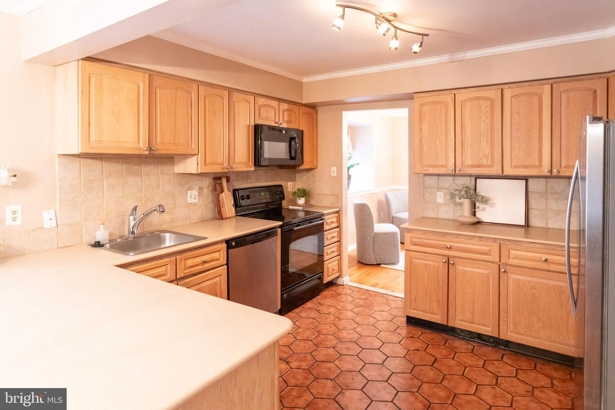 Chesterbrook, Pennsylvania 19087, United States, 5 Bedrooms Bedrooms, ,5 BathroomsBathrooms,Residential,Pending,1924