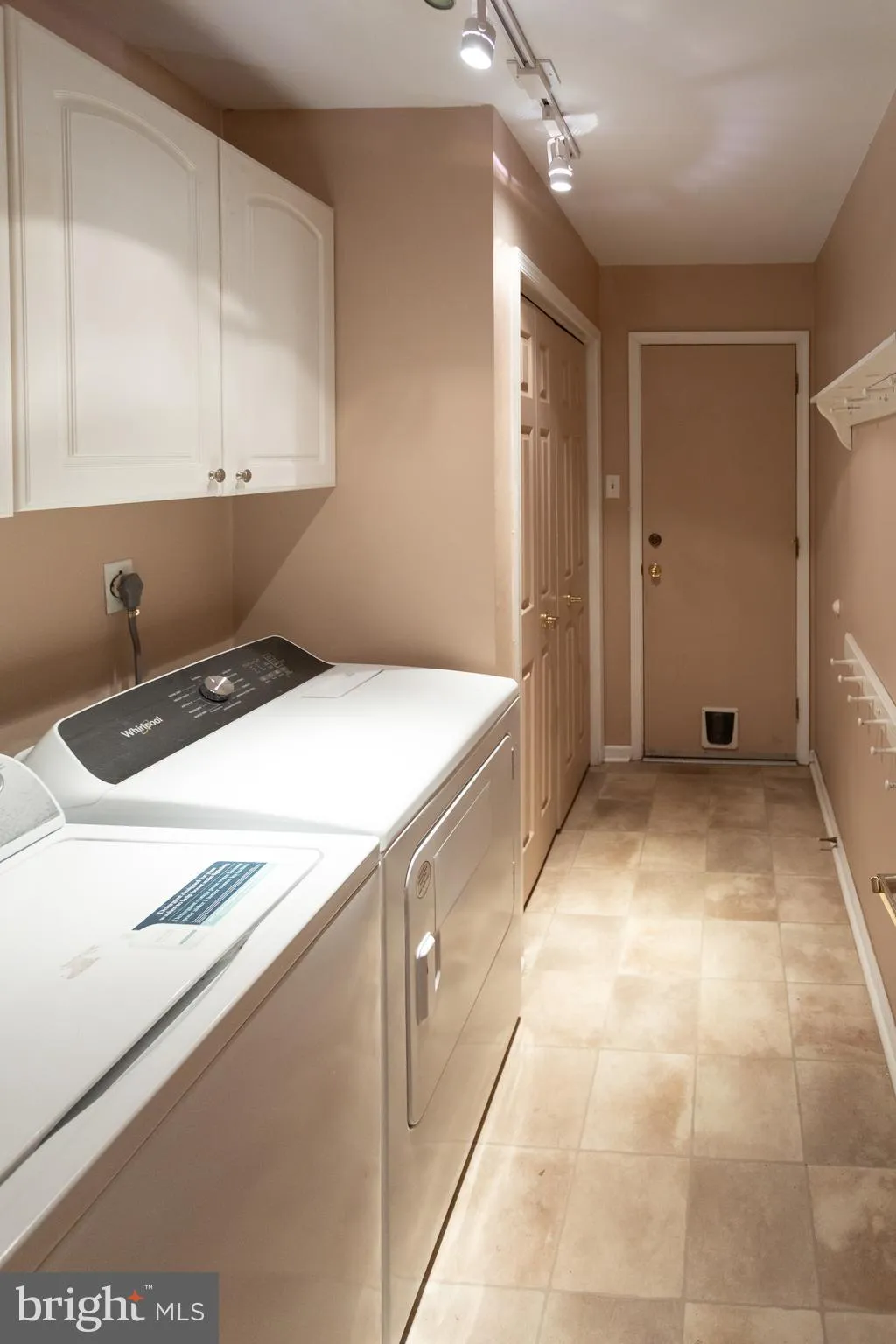 Chesterbrook, Pennsylvania 19087, United States, 5 Bedrooms Bedrooms, ,5 BathroomsBathrooms,Residential,Pending,1924