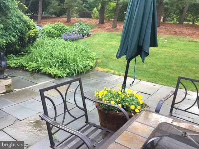 Chesterbrook, Pennsylvania 19087, United States, 5 Bedrooms Bedrooms, ,5 BathroomsBathrooms,Residential,Pending,1924