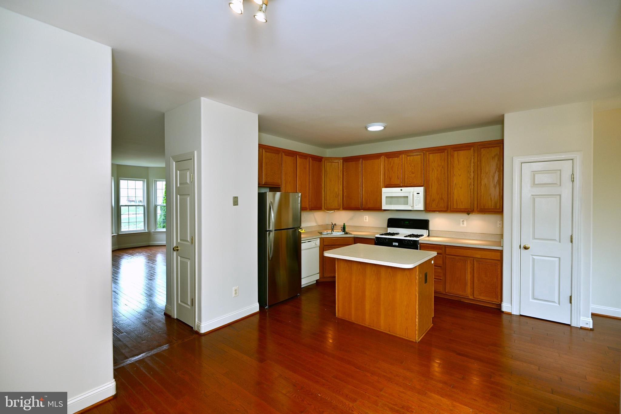 SHEFFIELD MANOR - Residential Lease